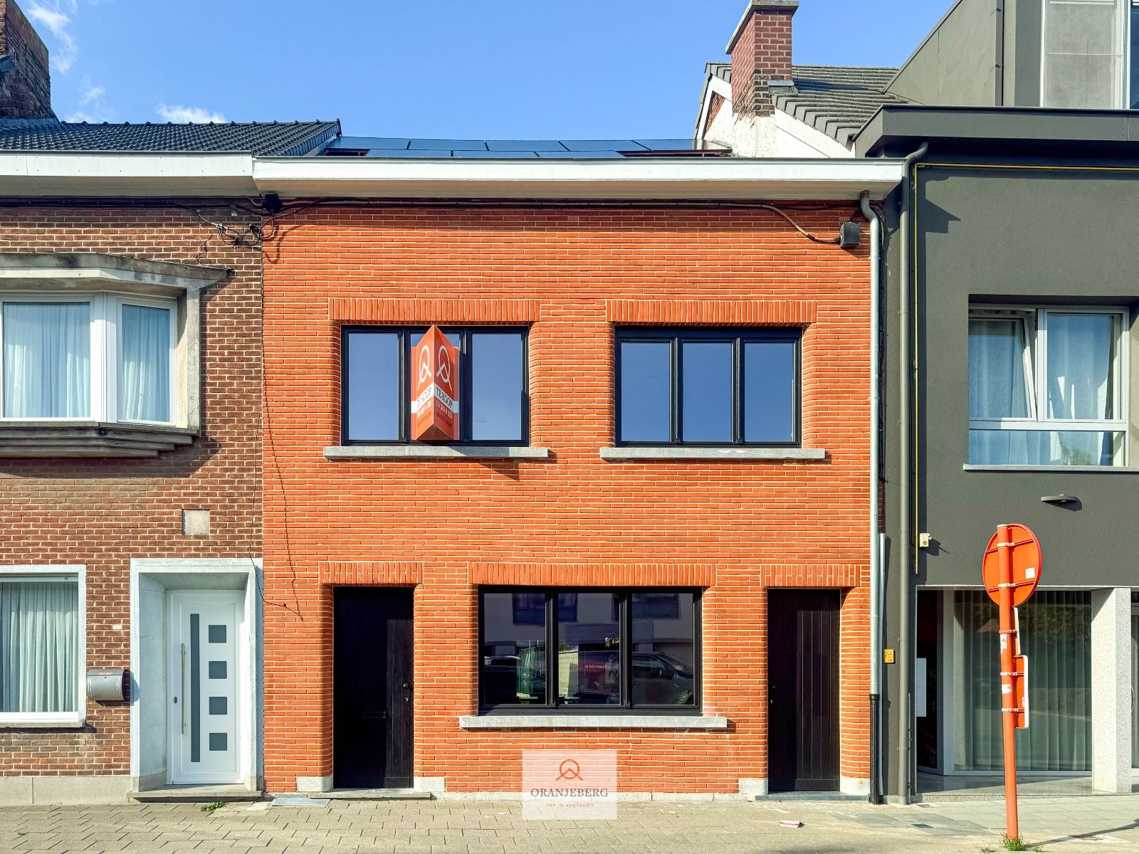 Volledig gerenoveerde woning met zonnige tuin in het hart van Merelbeke Flora foto 2
