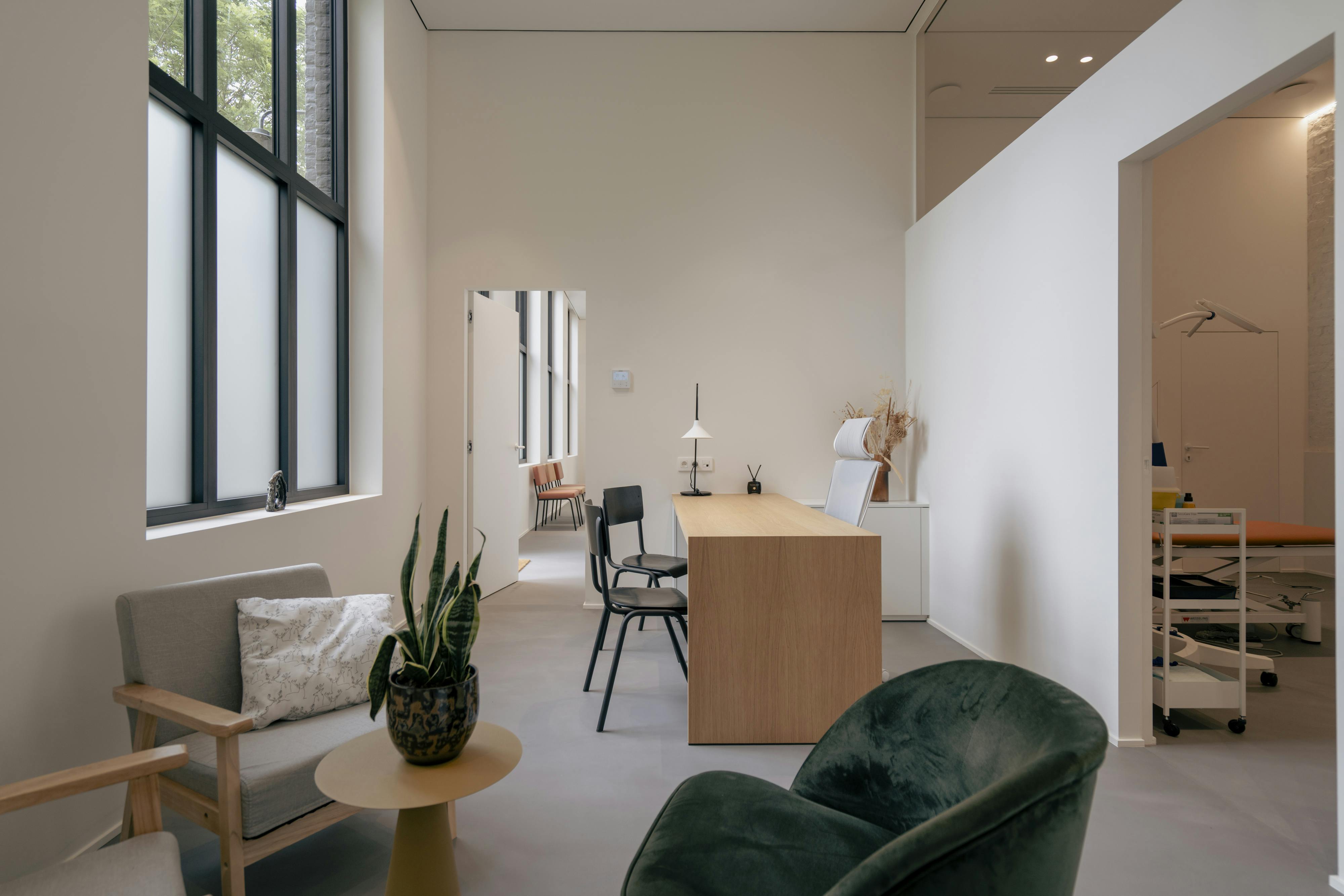 Exclusieve karaktervilla met praktijkruimte en loft in Wetteren foto 17