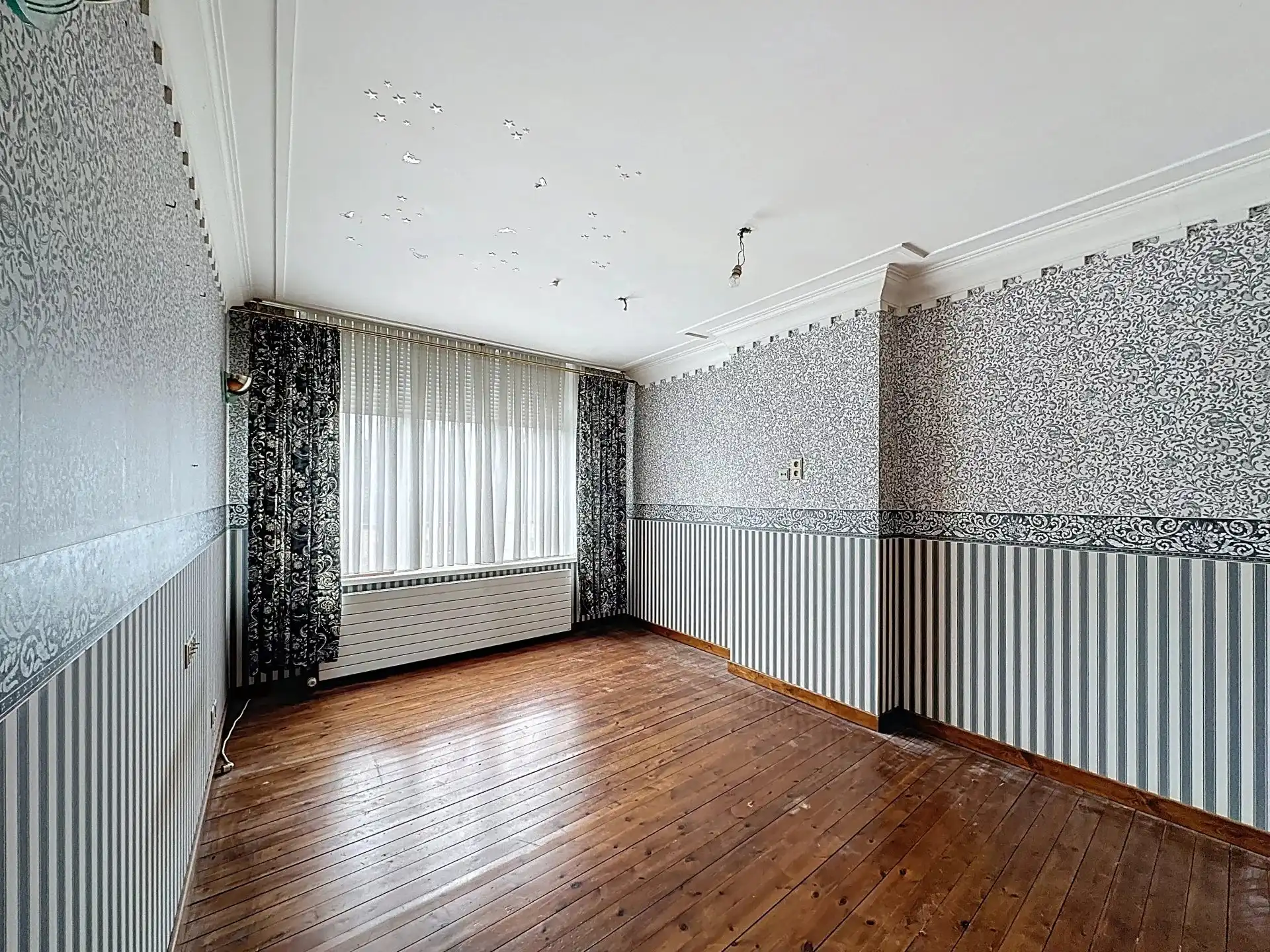 Handelspand met magazijn en bovengelegen appartement. foto 15