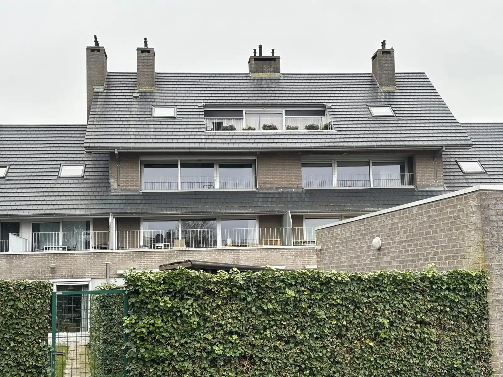 Ruim dakappartement in het centrum van Tielt.  foto 15