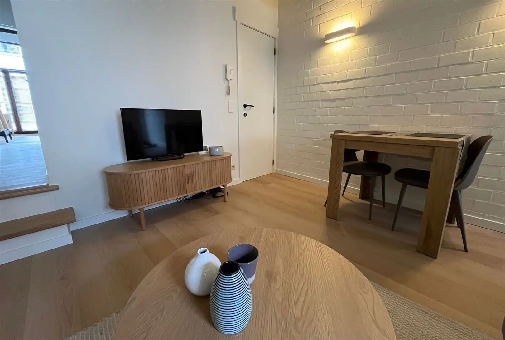 Volledig gerenoveerd  gemeubeld éénslaapkamer appartement foto 3