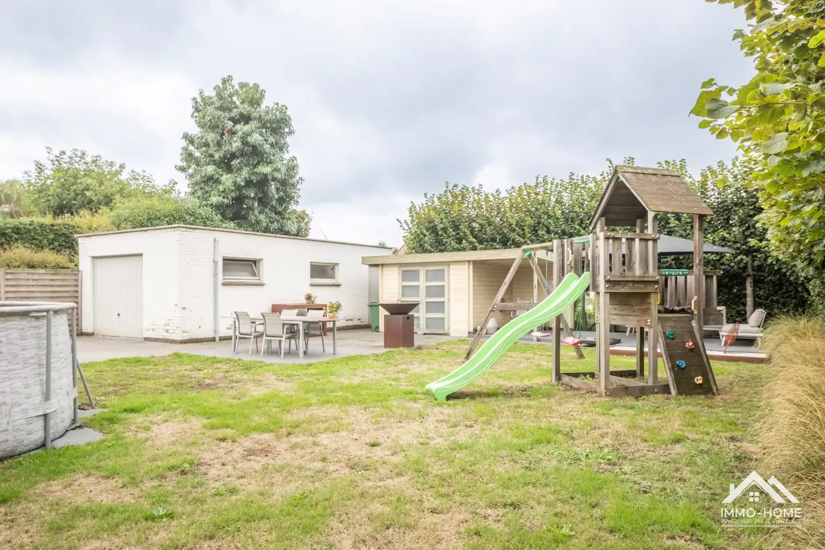Instapklare vrijstaande bungalow in woonwijk!  foto 13