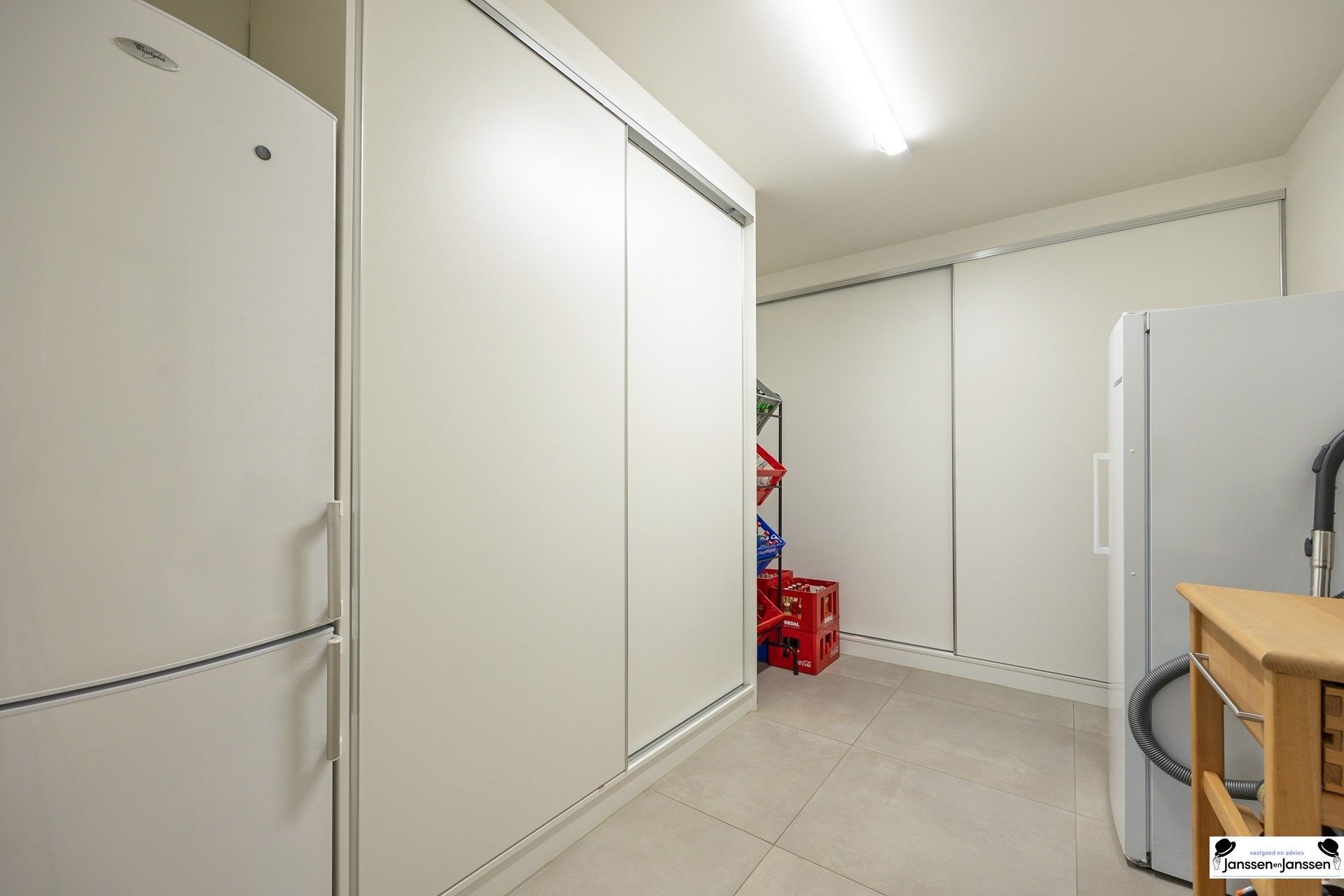 Instapklare, volledig gerenoveerde woning op royaal perceel! foto 26