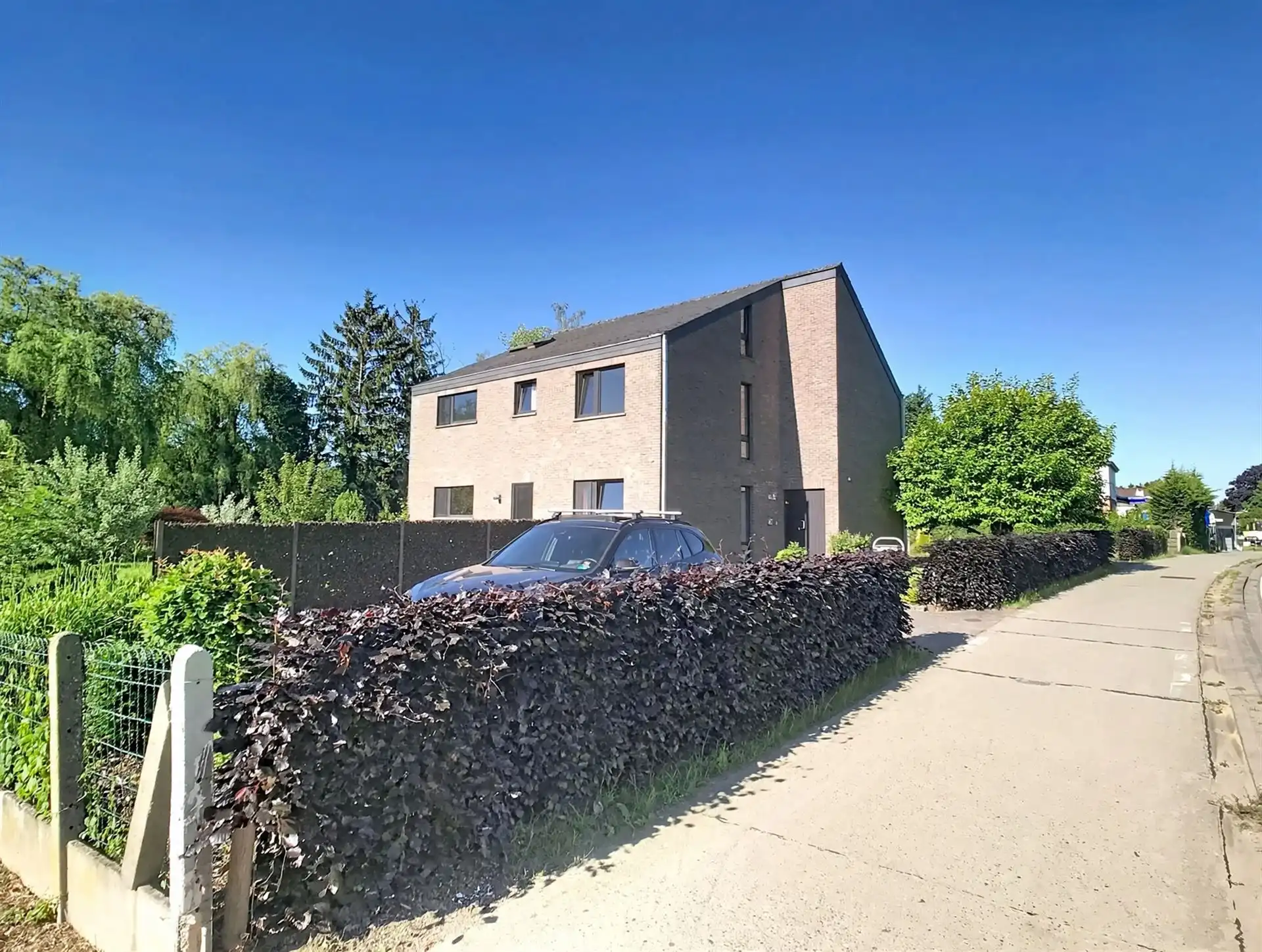 Villa met 3 slpk., bureau en groot perceel foto 33