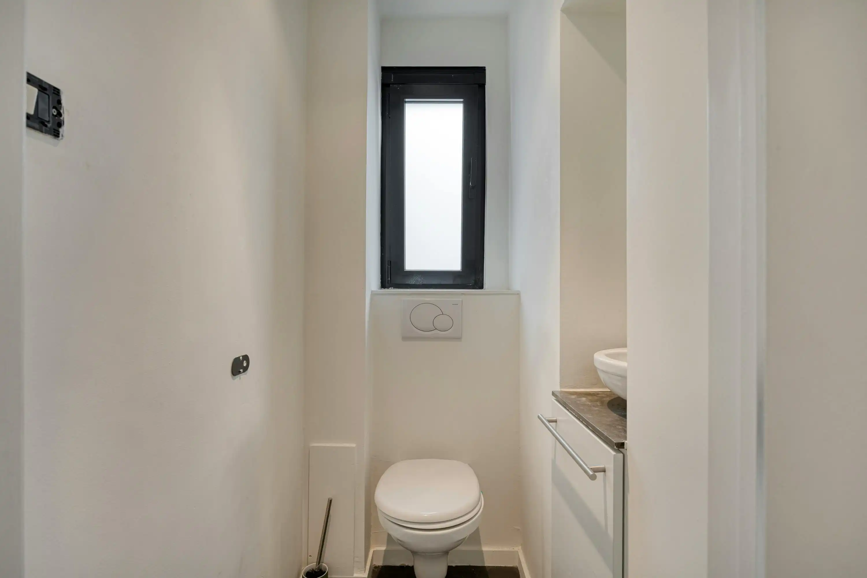2 slaapkamerappartement te koop in het centrum van Antwerpen foto 14