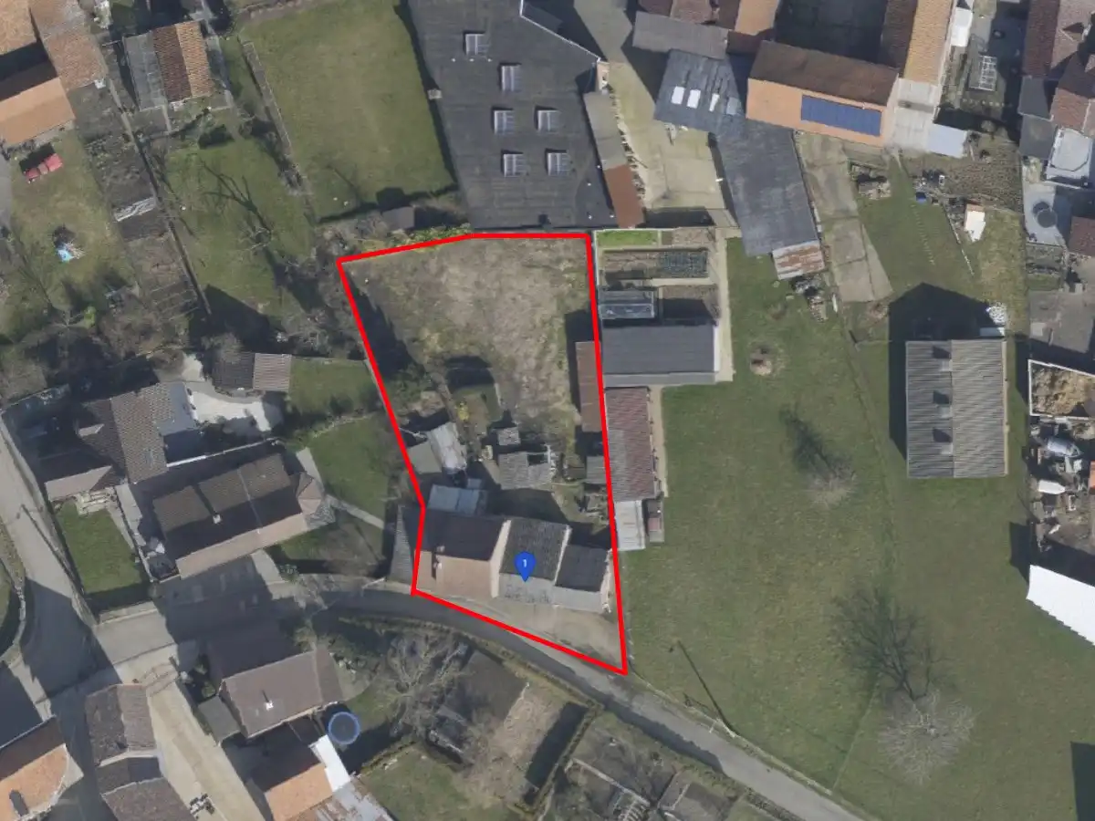 Te renoveren/heropbouw woning op een perceel van 11a 87ca met tuin foto 6