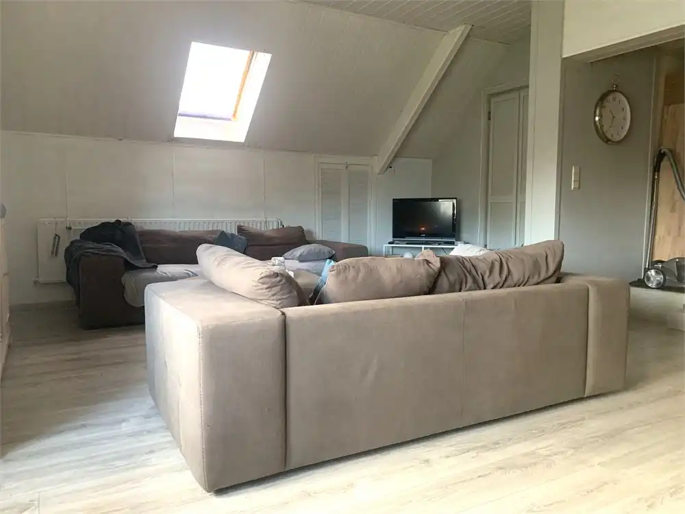 Gemeubeld appartement met 2 SLPKS te Eernegem foto 4