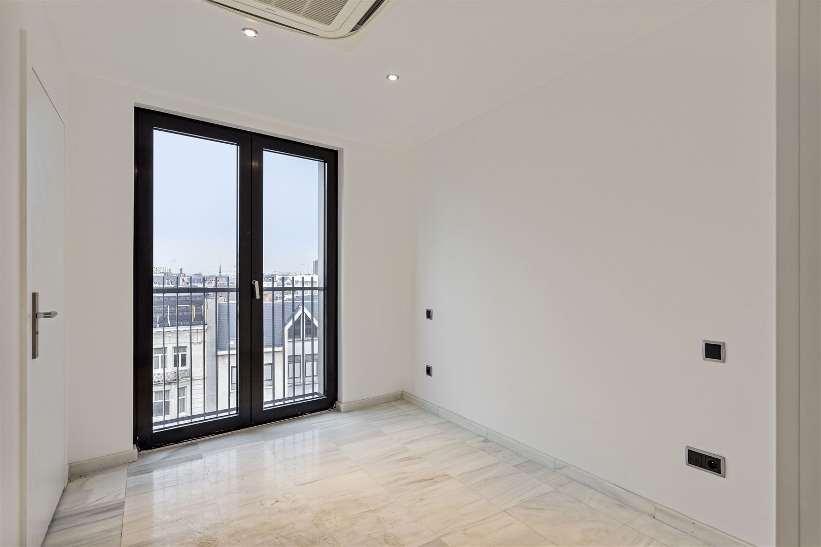 For the shop aholics between us: Meir shopping street foto 7