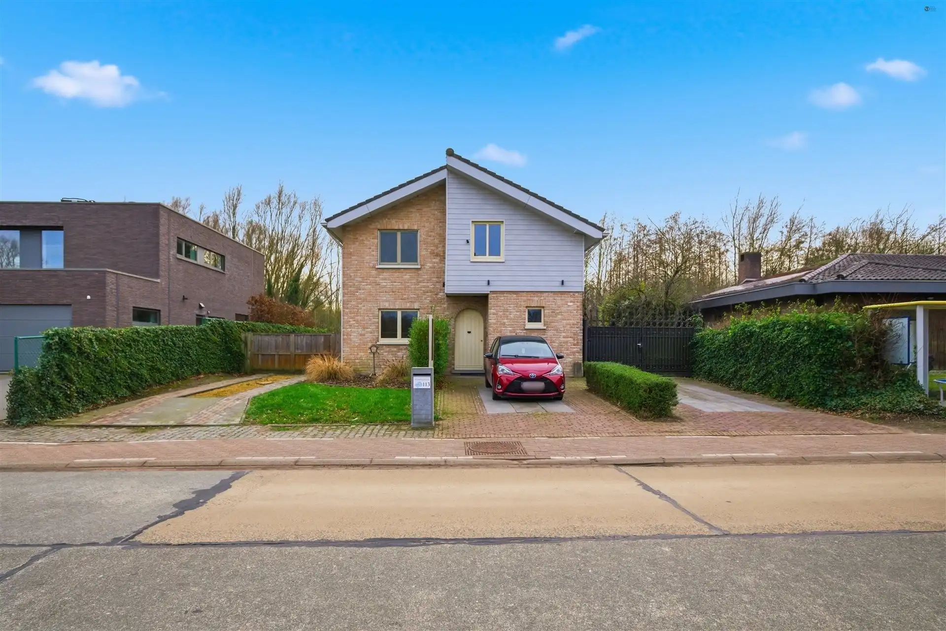 Open bebouwing met grote grond van 3.711m² foto 2