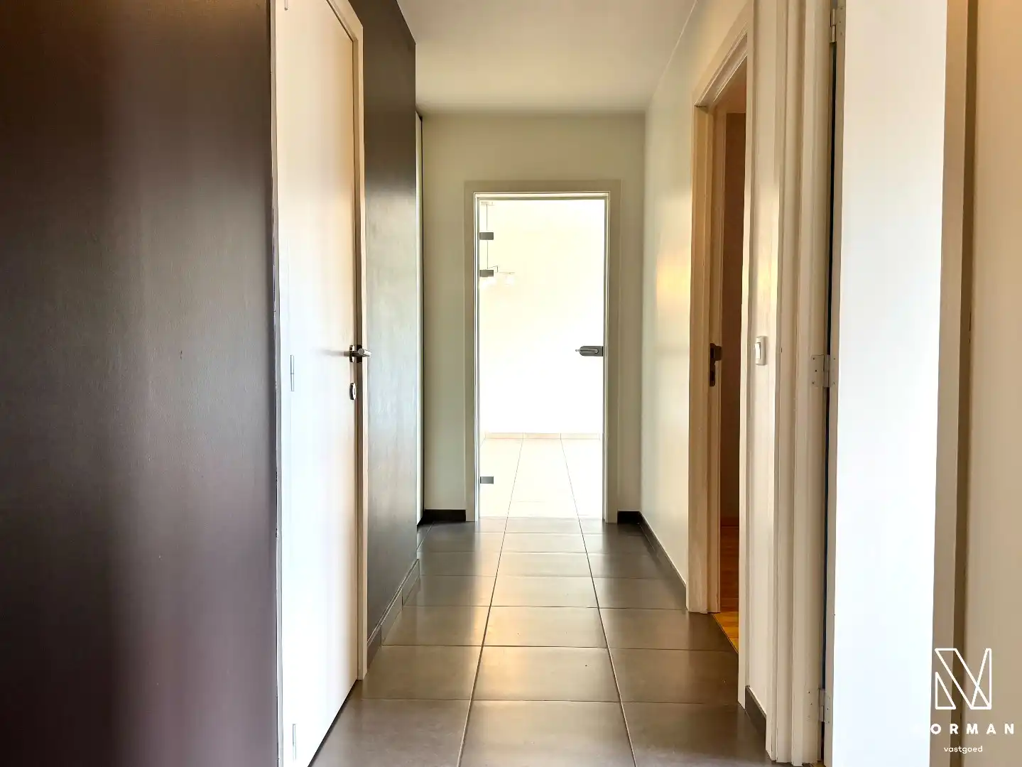 Energiezuinig 2-slaapkamer appartement inclusief staanplaats te koop in Kuurne naast de Groene Long foto 8