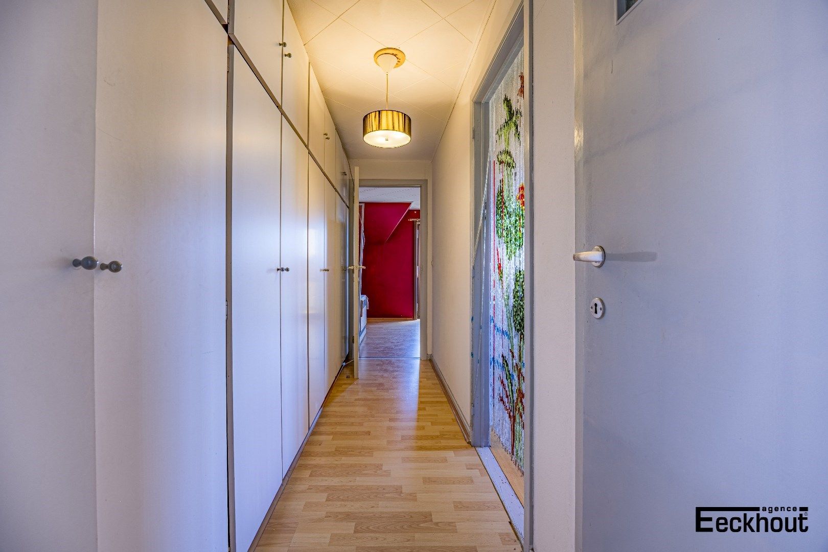 Knusse woning te Gistel met tuin, terras, garage en 3 slaapkamers foto 11