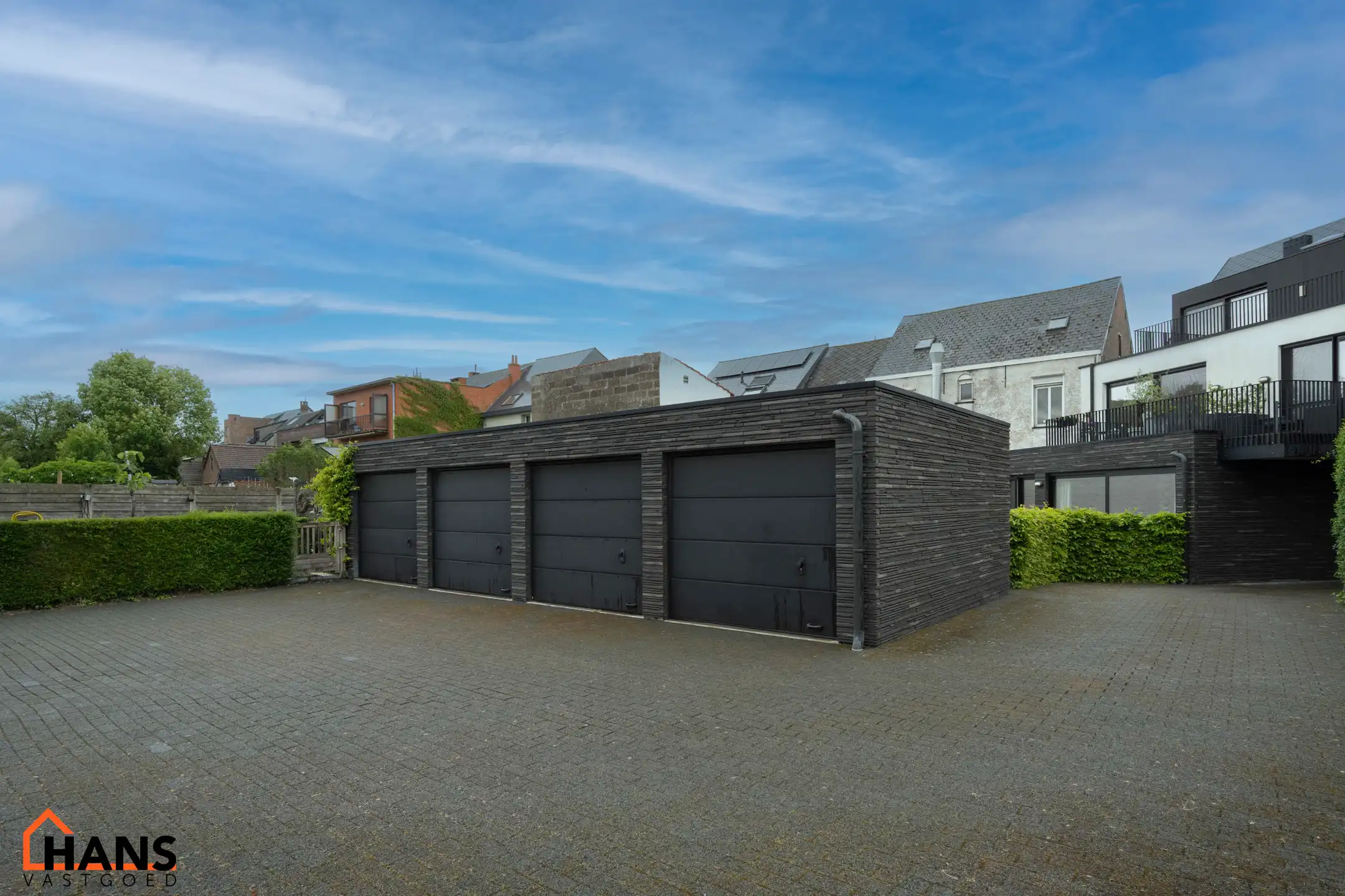Appartement met garagebox en staanplaats. foto 13