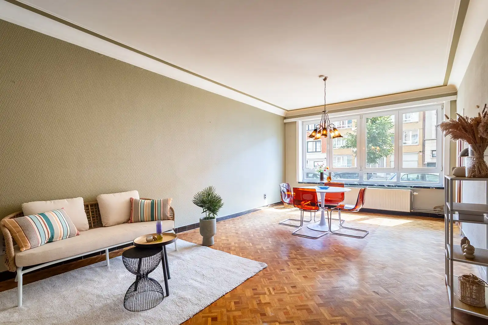 Tweeslaapkamer appartement met ruim terras  in de Tentoonstellingswijk foto {{pictureIndex}}