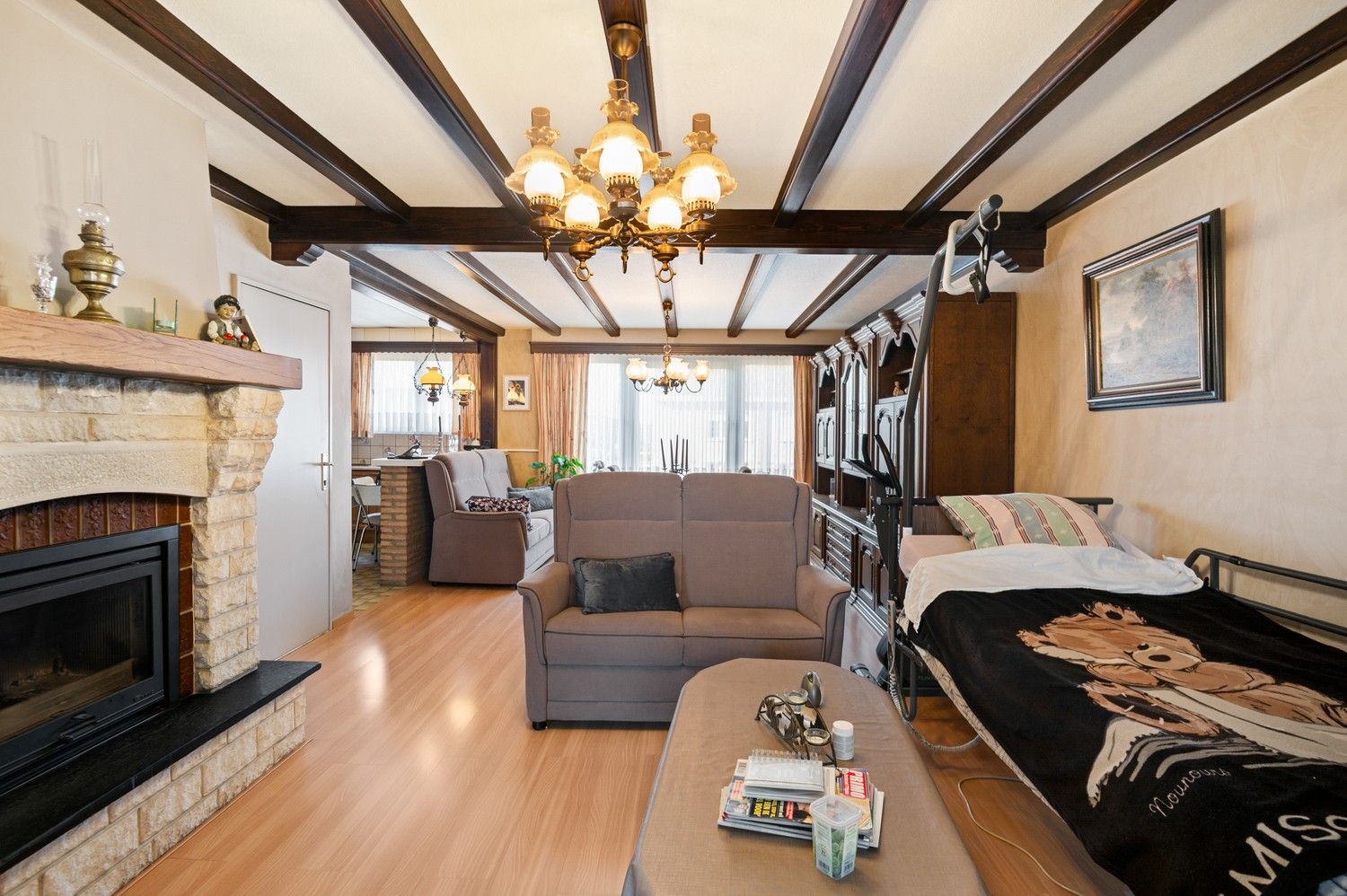 Unieke bel-etage verdeeld in 2 wooneenheden te koop in Hoevenen! foto 5