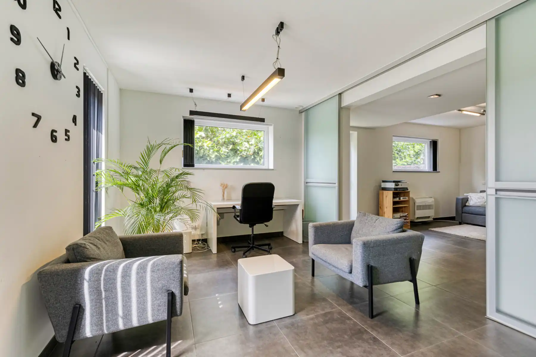 Unieke ruime woning met praktijkruimte + 5(6)slpkmrs op 25 a foto 12