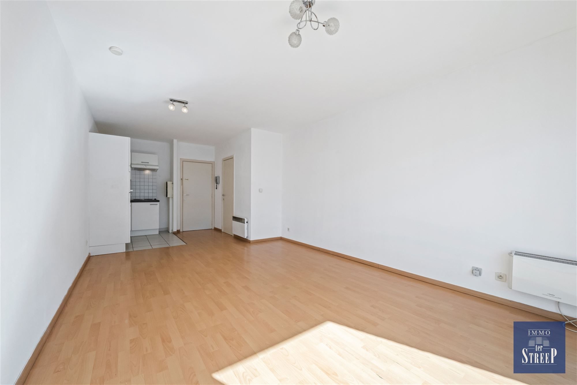 Ruime studio in het centrum van Oostende foto 5