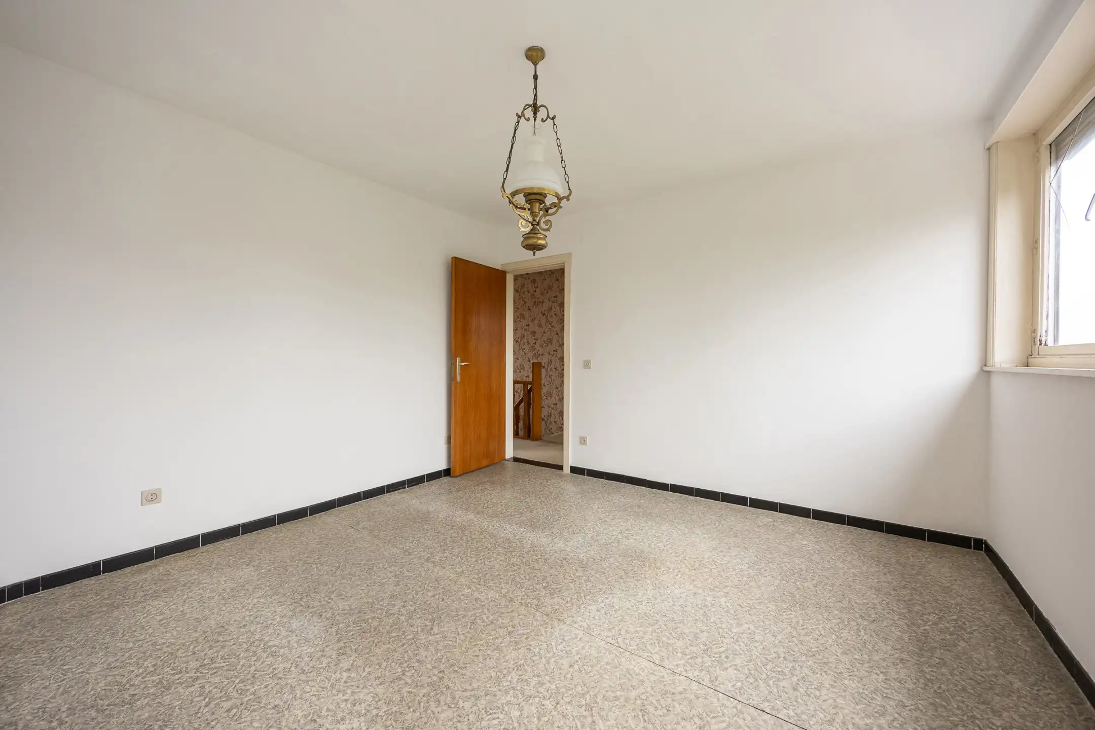 Te renoveren woning met 4 slpk's op toplocatie in Beerse foto 21