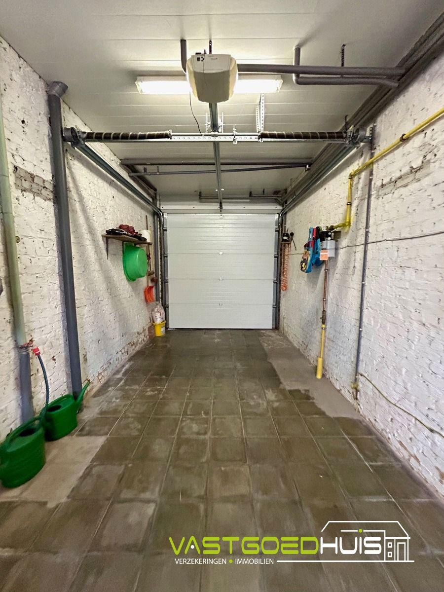 Hedendaagse, instapklare HOB met garage en tuin foto 28