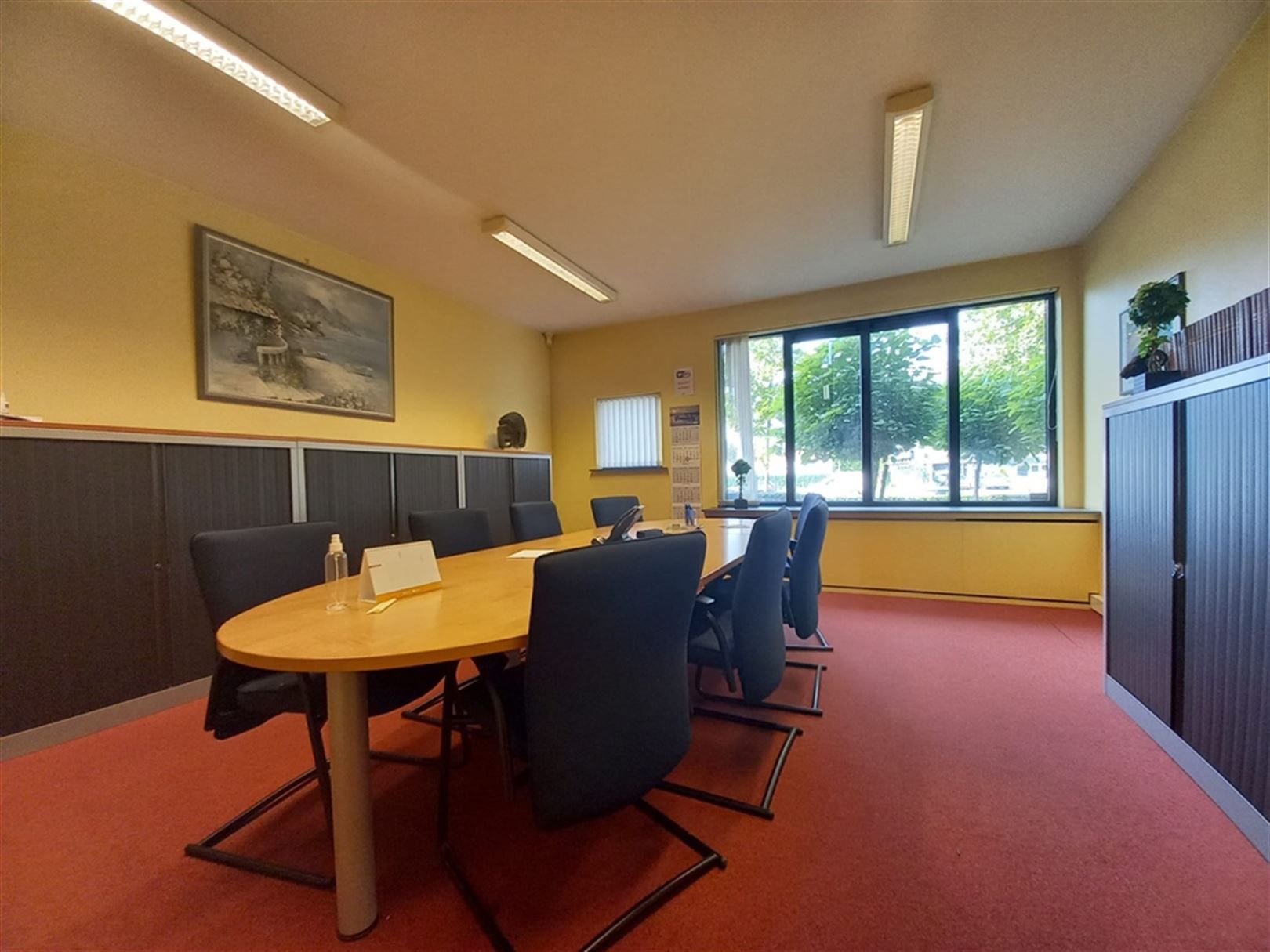 Gelijkvloers kantoor van 500m² te koop Deurne foto 6