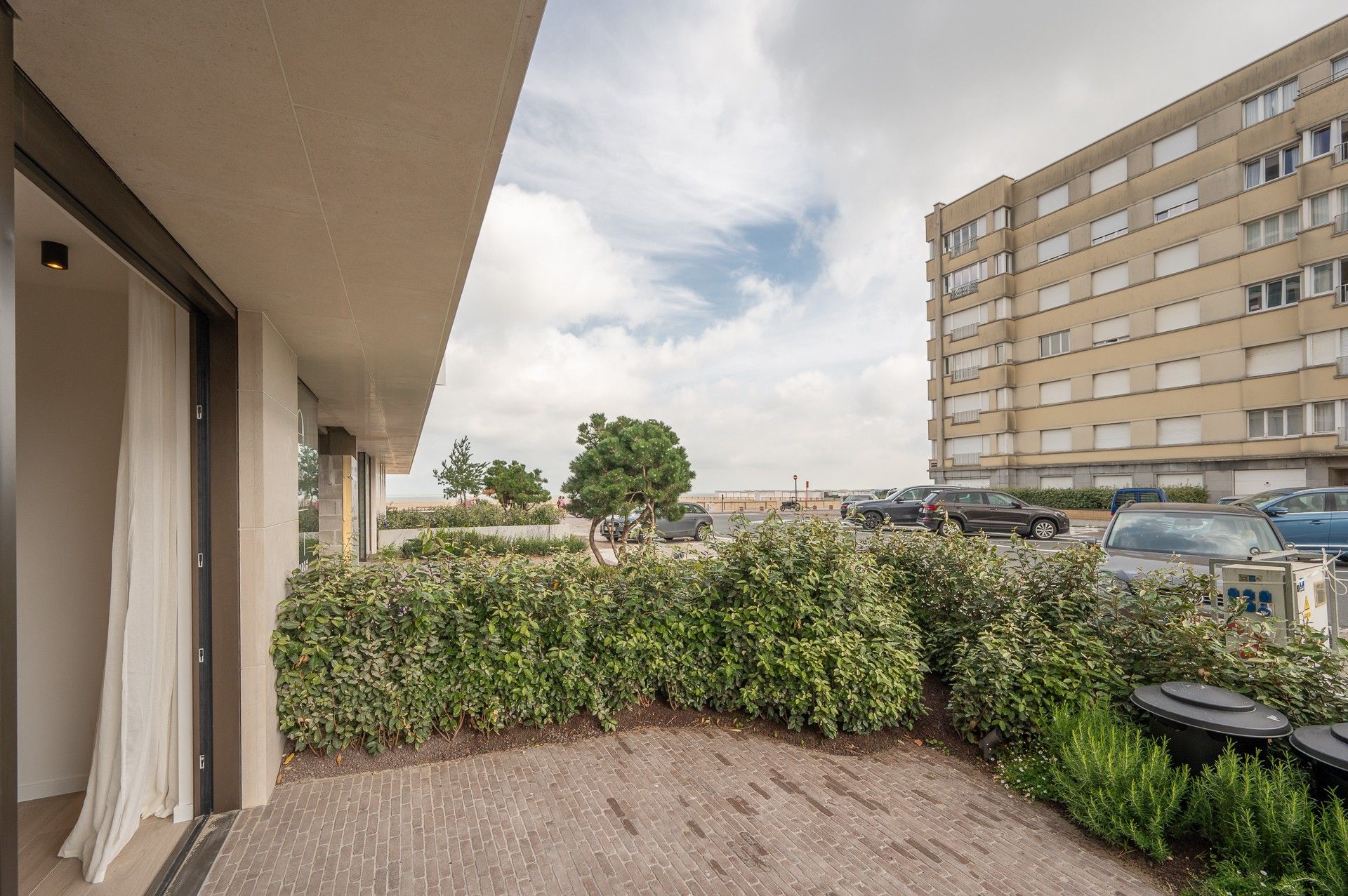 Ongemeubeld: nieuwbouw appartement met zijdelings zeezicht! foto 16