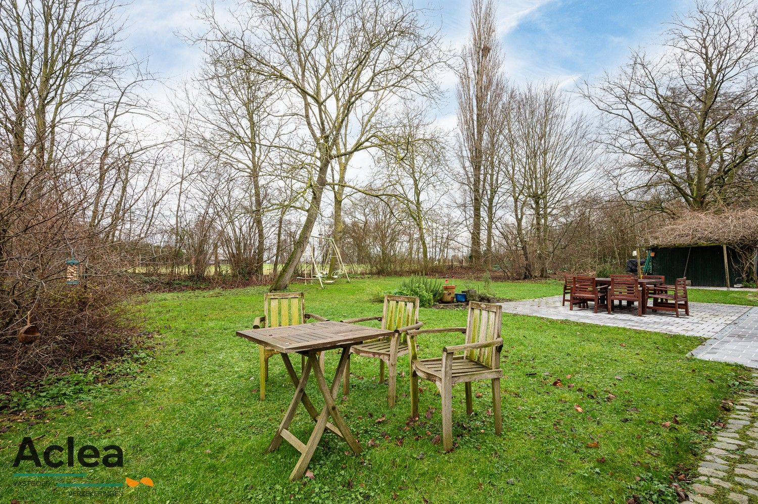 Landelijke woning op een groen ruim perceel foto 36