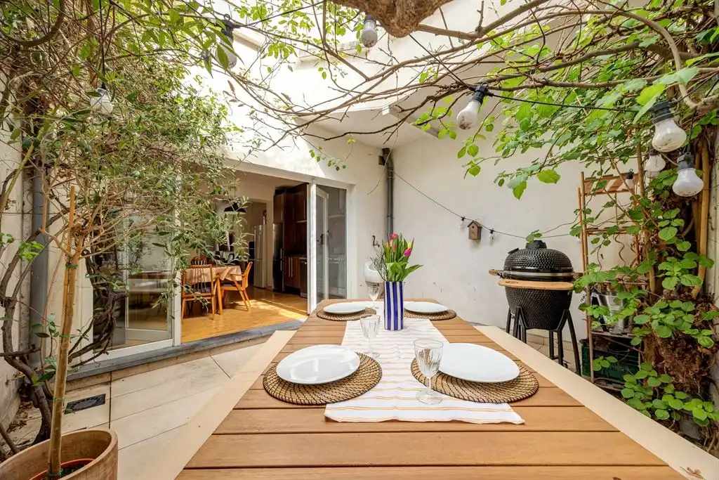 Lichtrijke stadswoning met authentieke elementen foto 4