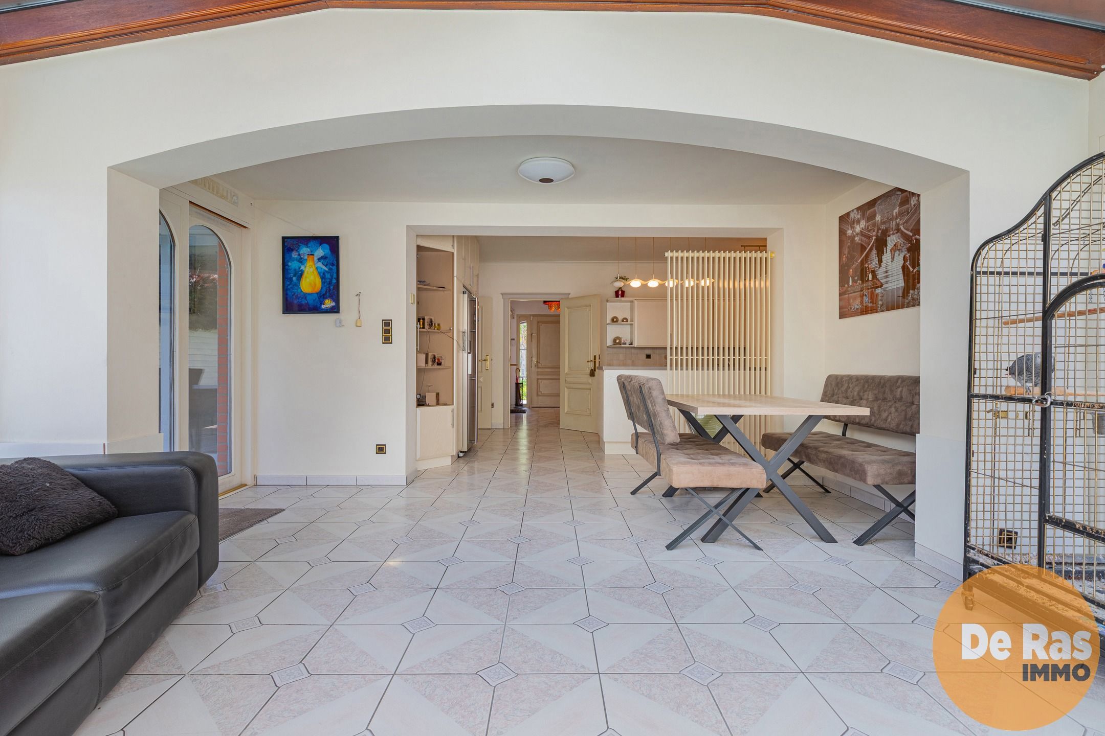BURST – Ruime bungalow met zwembad en aparte woonruimte foto 7