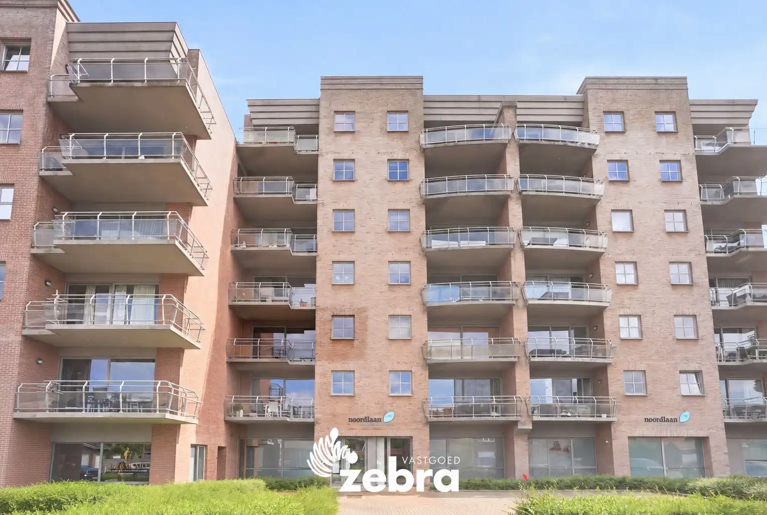 Instapklaar appartement met 2 terrassen nabij centrum Roeselare! foto 17