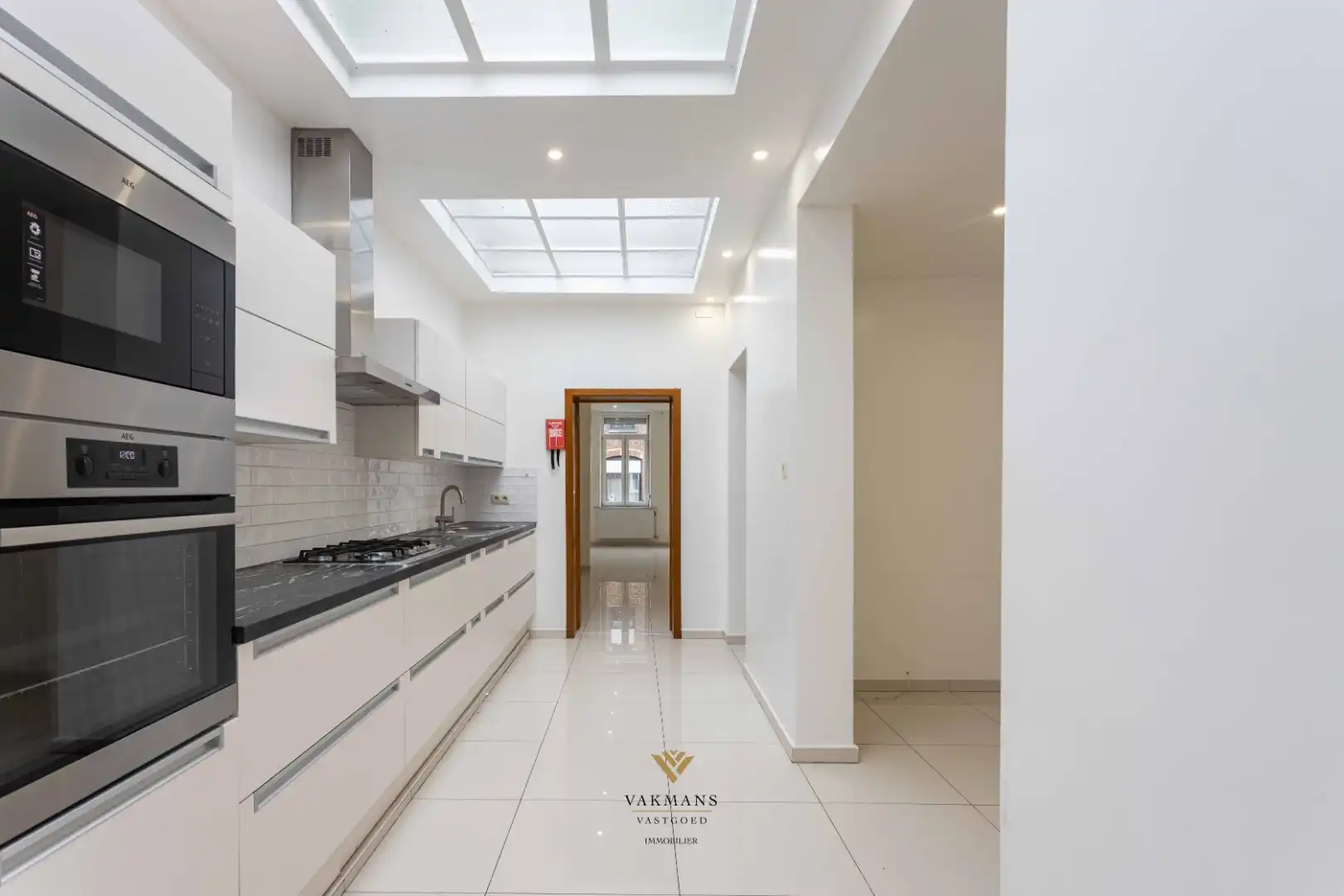 Ruime woning met 4 slaapkamers op rustige locatie foto 15