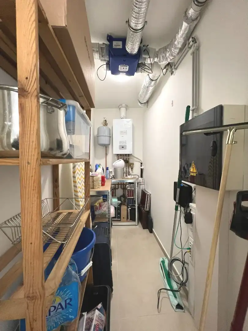 Recent 1-slaapkamer appartement met garage te Merendreedorp foto 11