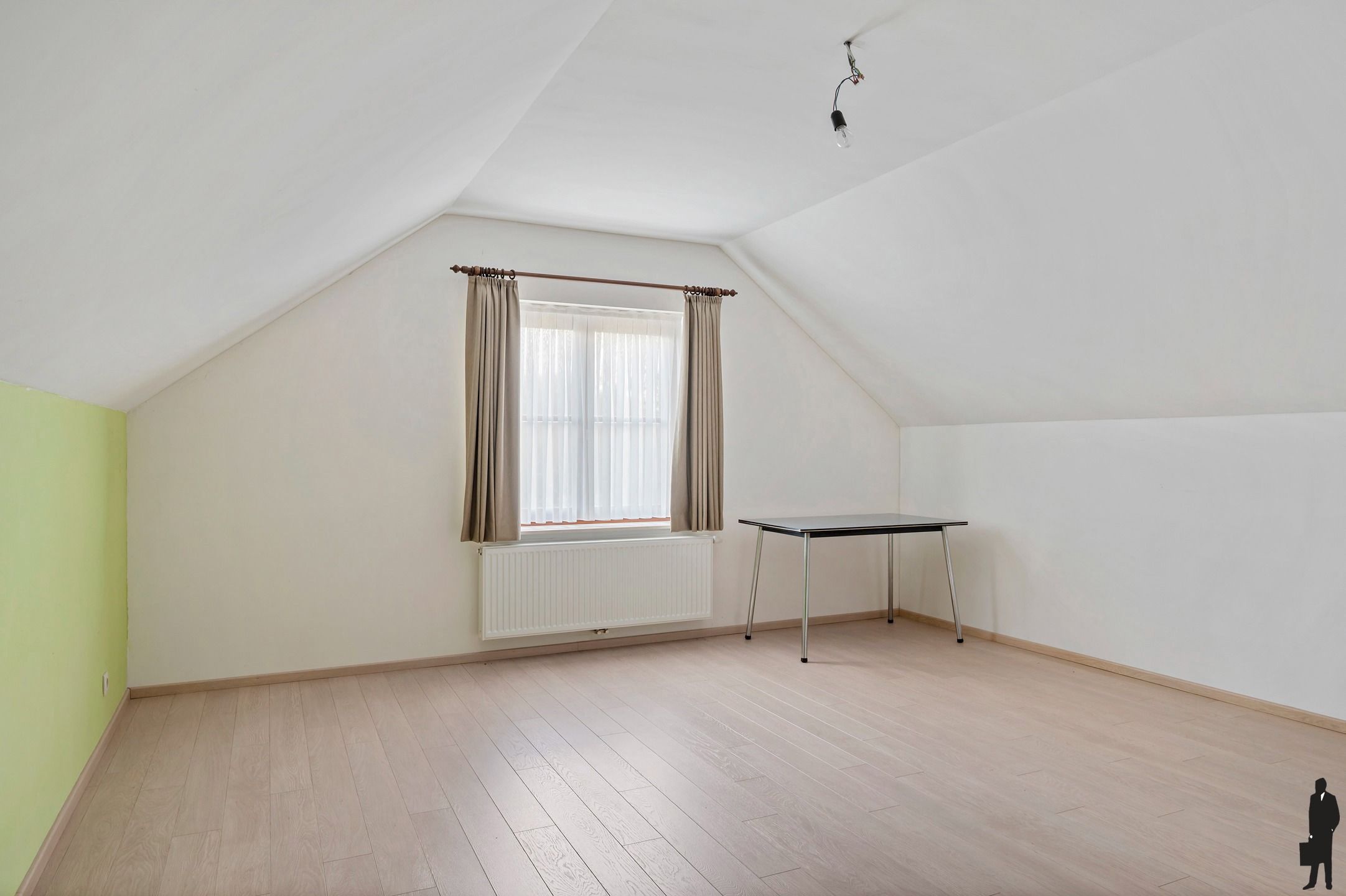 Op zéér gegeerde locatie gelegen villa op een perceel van ca. 982 m²! foto 19