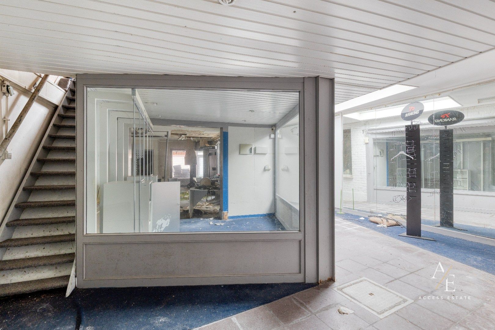 EEKLO - Te renoveren handelshuis met grote bruikbare oppervlakte en tuin foto 7