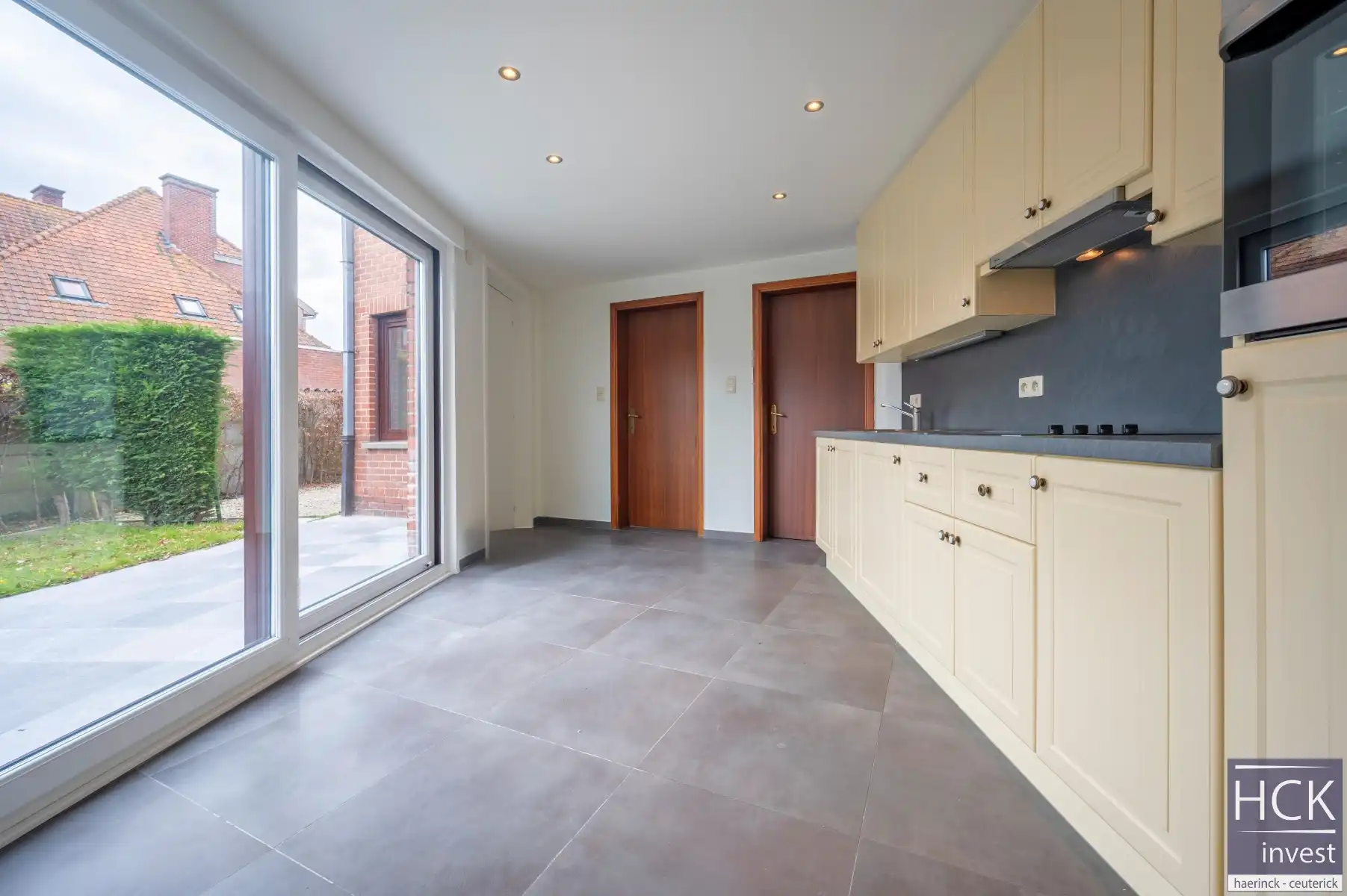 ZULTE - Karaktervolle en aangename woning nabij centrum Olsene foto 7