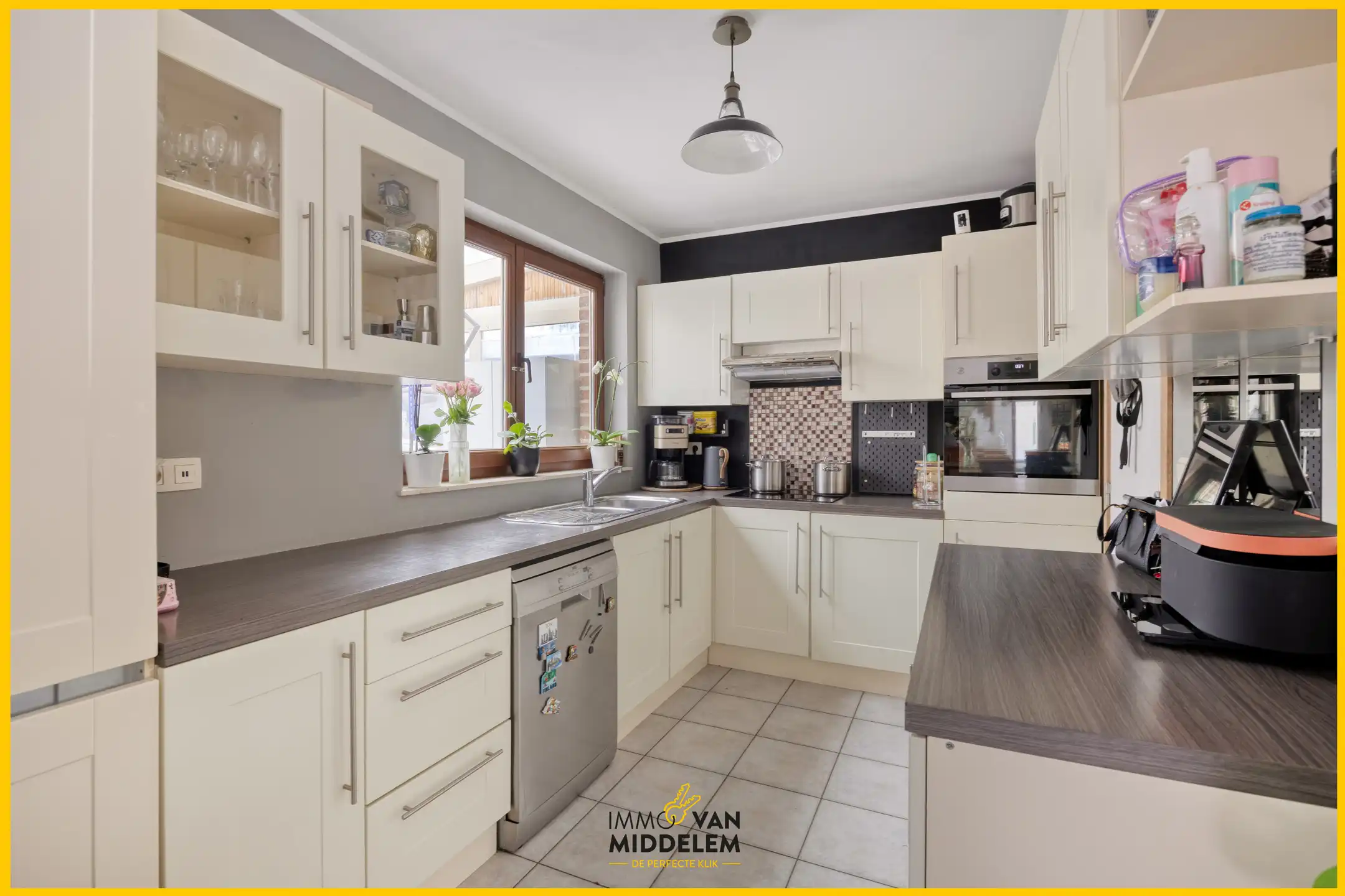 WONING MET 3 SLK, TUIN EN HOBBYRUIMTE/GARAGE foto 6