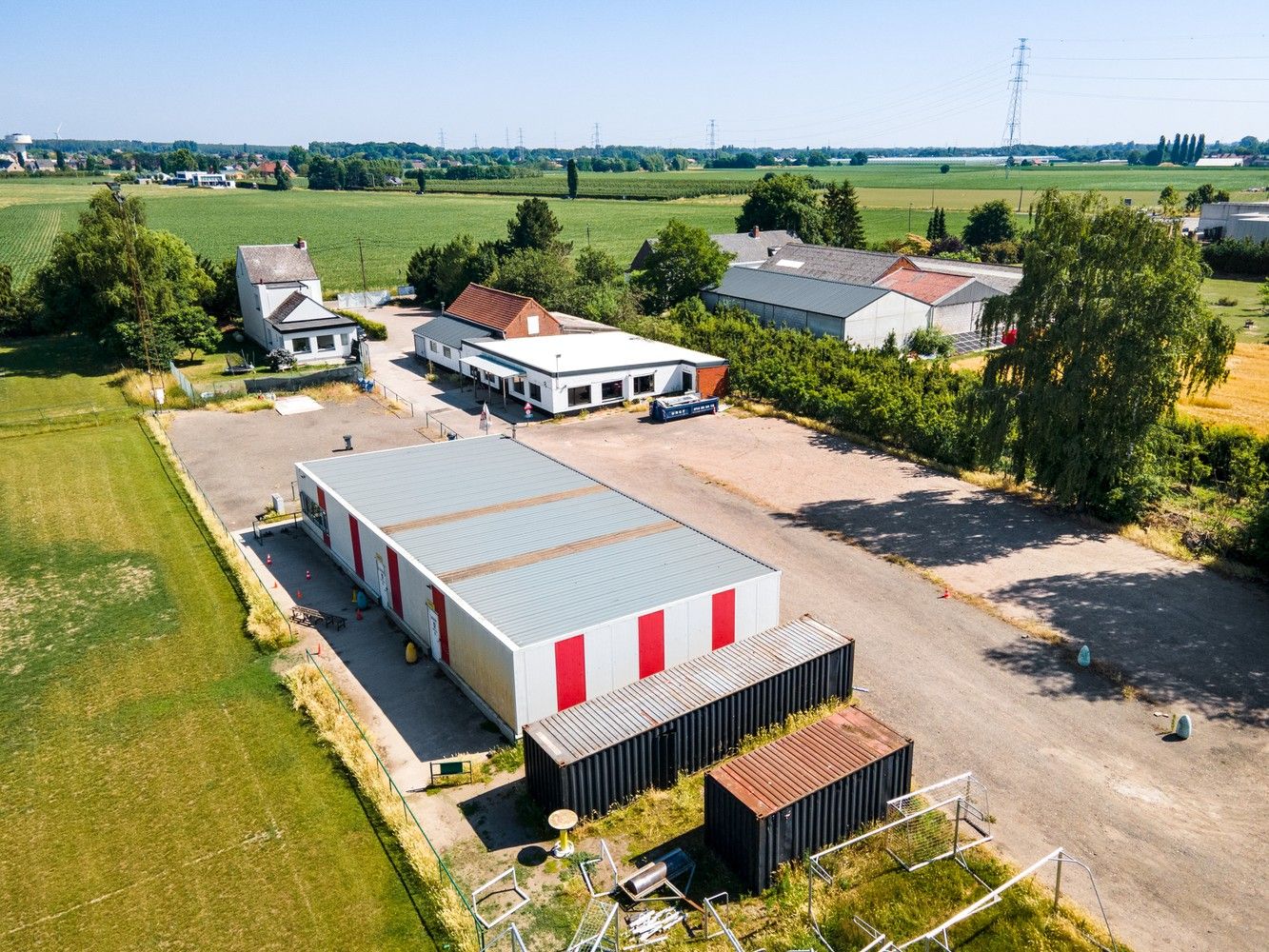 Sportaccomodatie met een zeer goede bereikbaarheid op 4 ha te Boechout foto 10