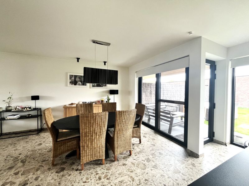 Nieuwbouwwoning met 3 slaapkamers en zonnepanelen foto 6