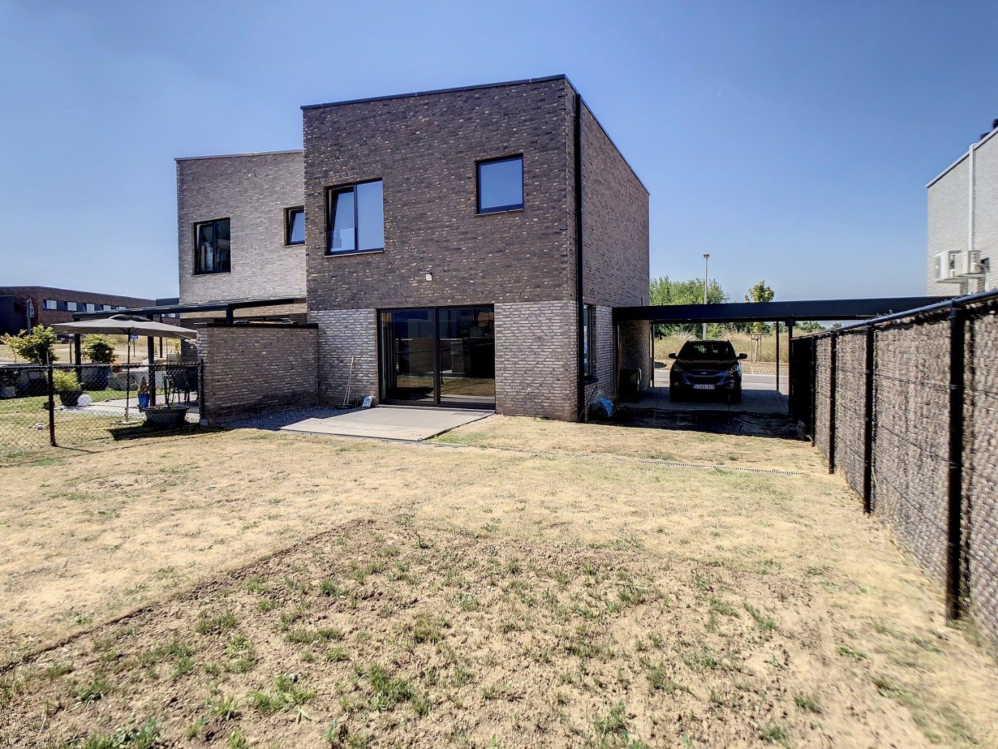 Recente woning met 3 slaapkamers, berging, carport en tuin te Tongeren foto 11