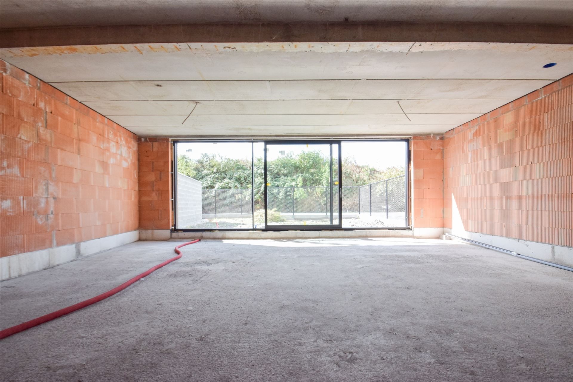 Casco gelijkvloers appartement met tuin & autostaanplaats. foto 5