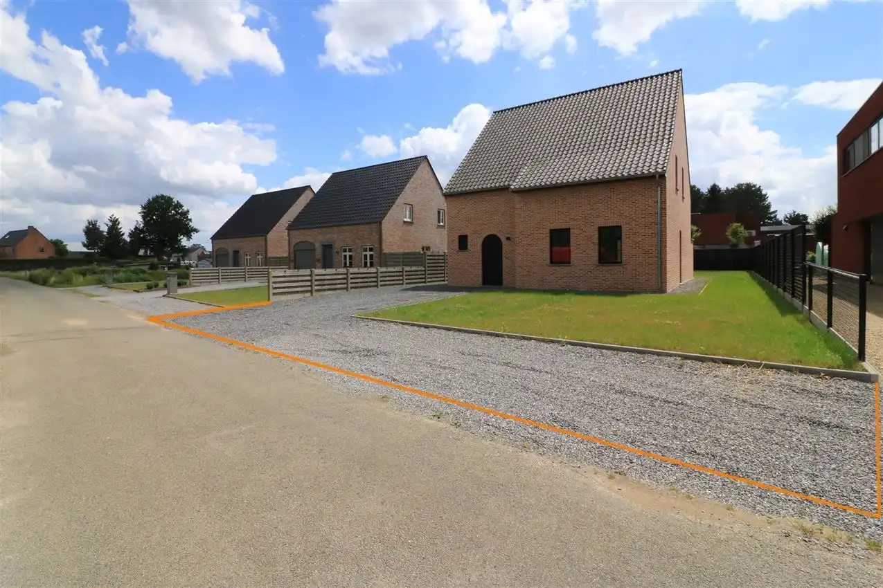Aangename woning met drie slaapkamers en mooie tuin op rustige locatie foto 32