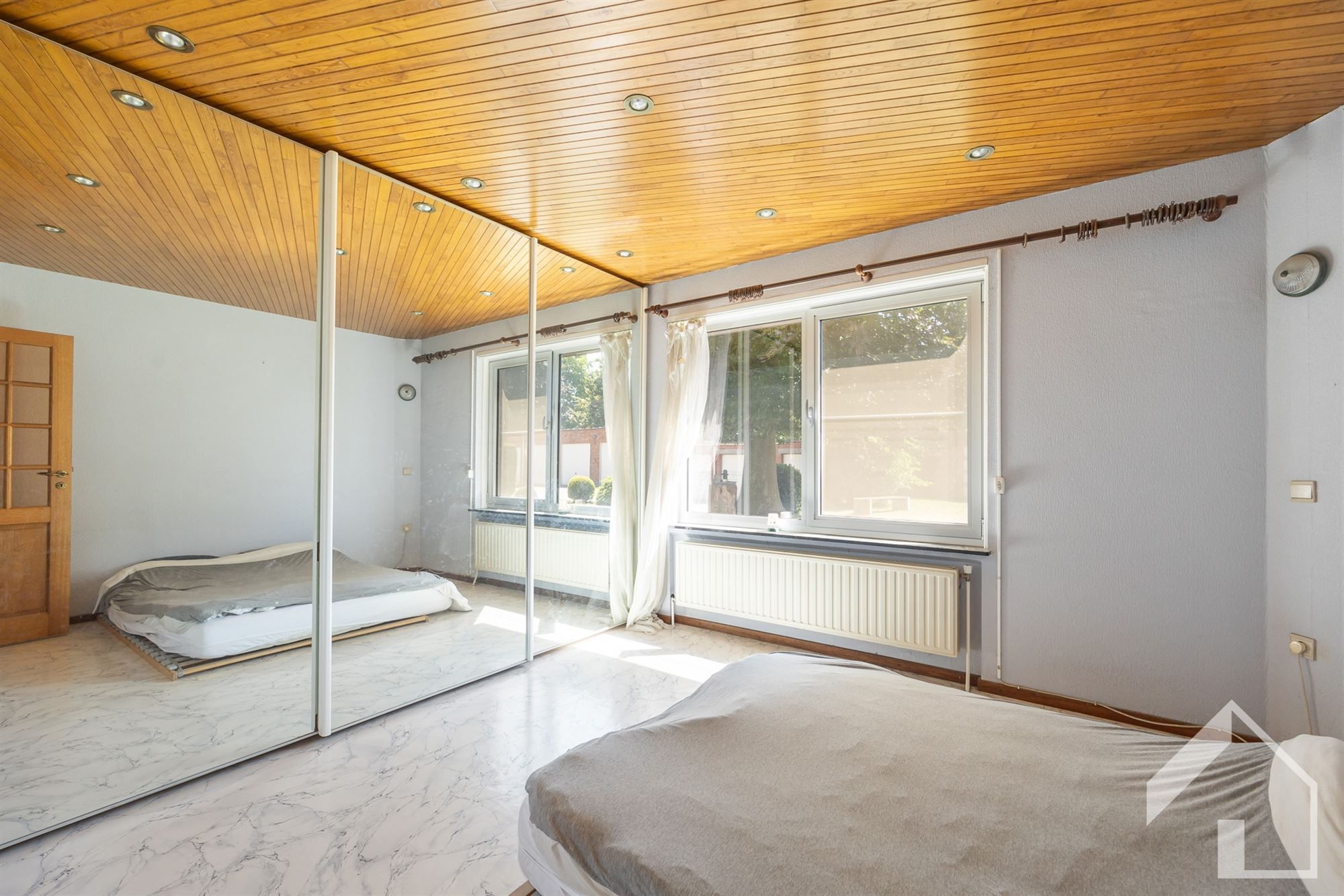 Gelijkvloers appartement met 3 slaapkamers! foto 10