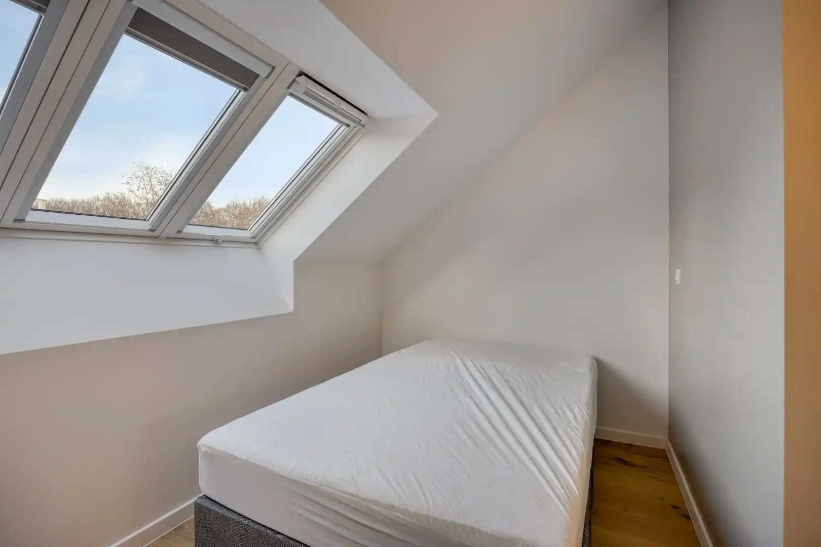 Totaal gerenoveerde en bemeubelde studio op gunstige ligging nabij Leuven  foto 21