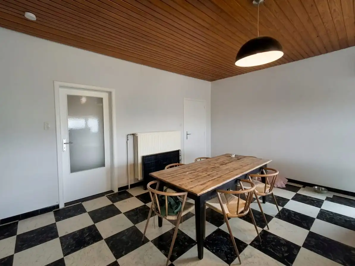 ALLEENSTAANDE GELIJKVLOERSE WONING MET 3 SLAAPKAMERS TE MEIGEM foto 4