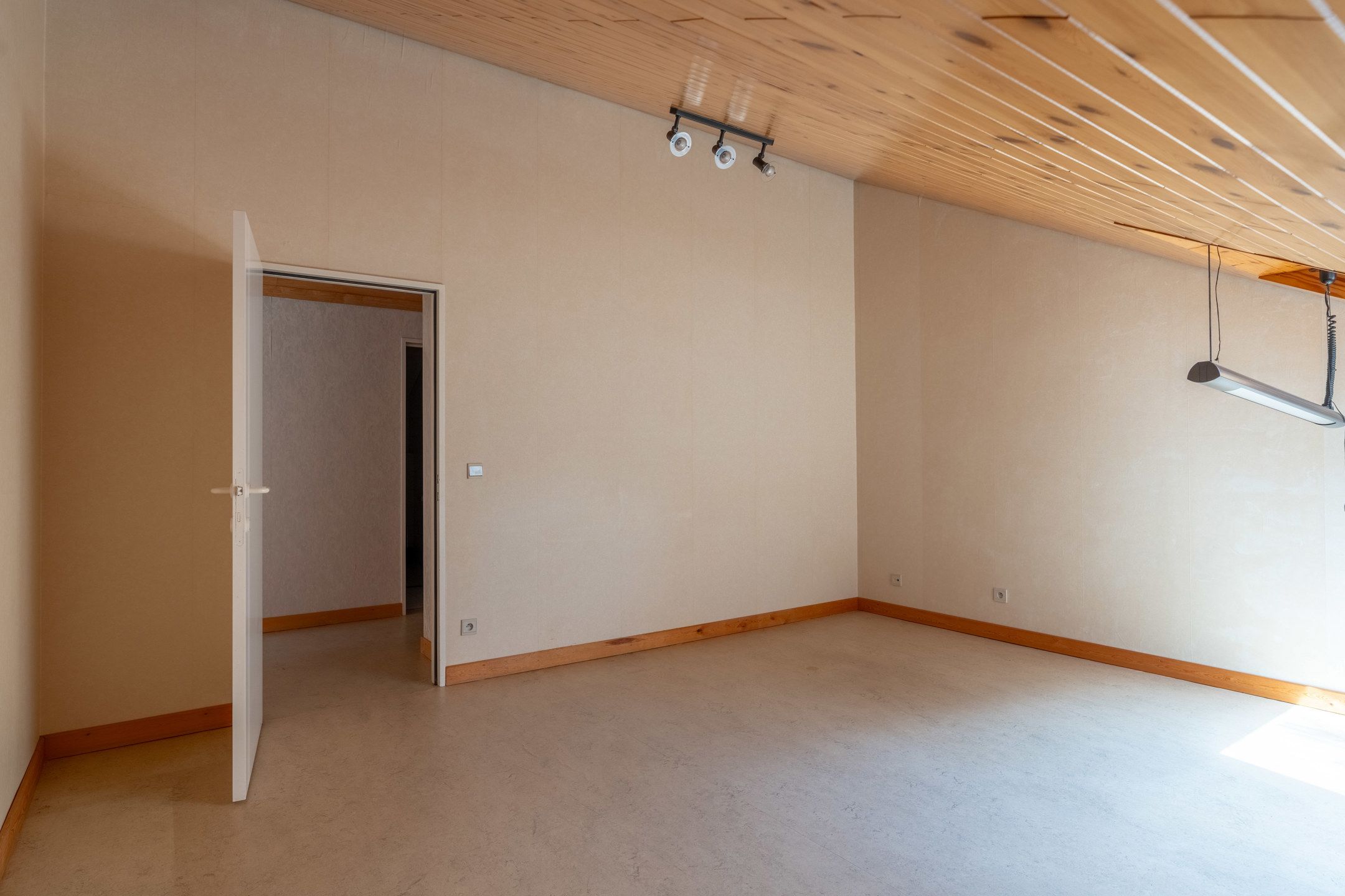Ruime villa met 8 slpk's op groot perceel te Vosselaar foto 26