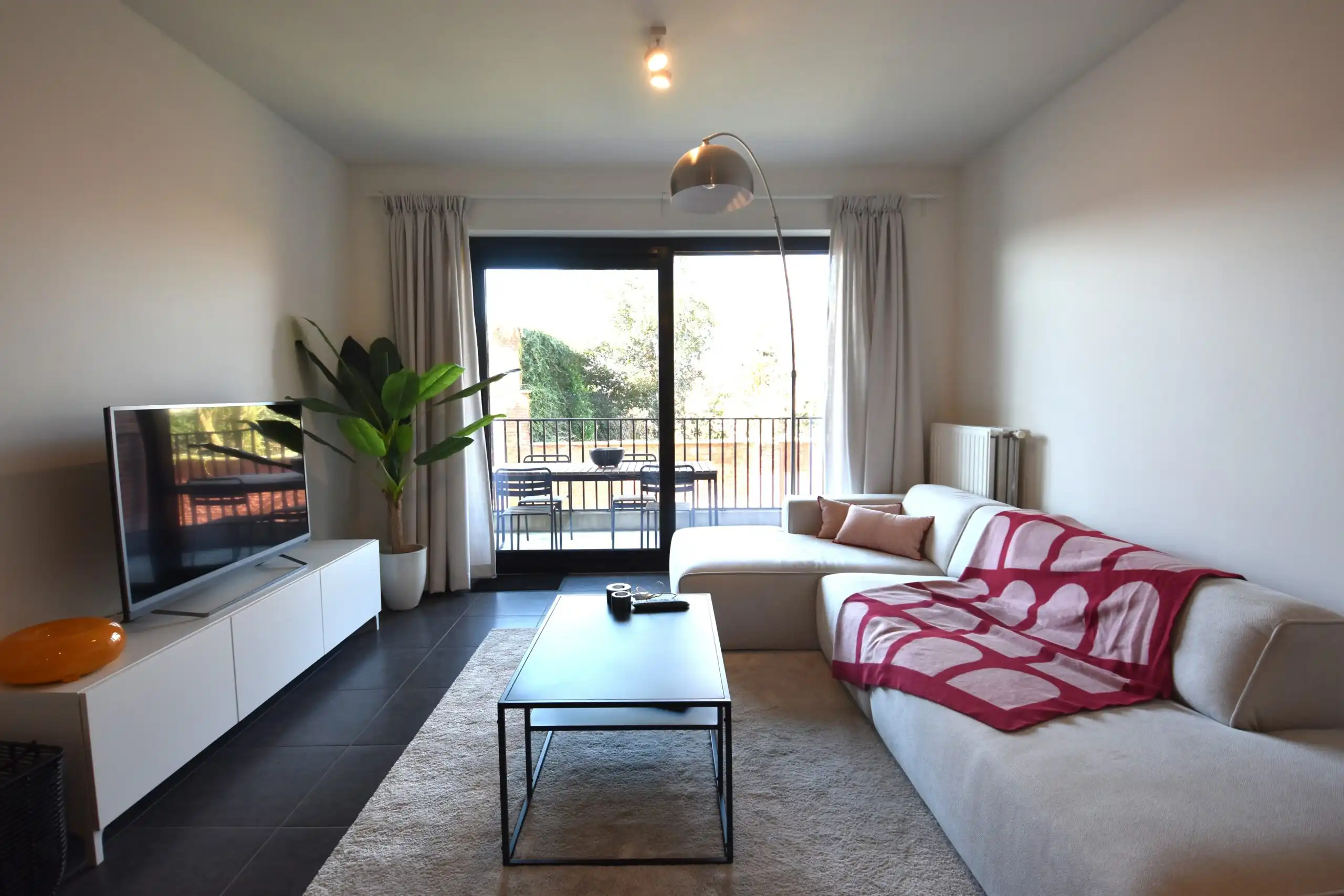 Recent energiezuinig appartement in Sint-Niklaas foto 7