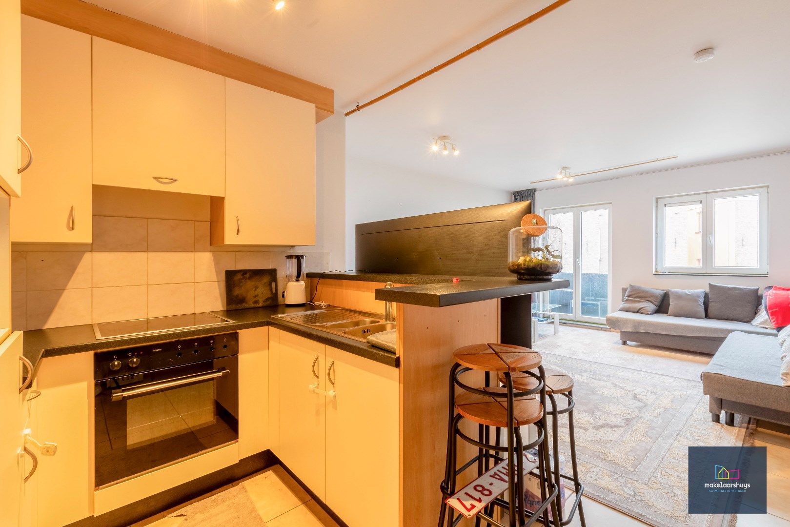  Zeer verzorgd 1-slaapkamerappartement met balkon en staanplaats foto 9