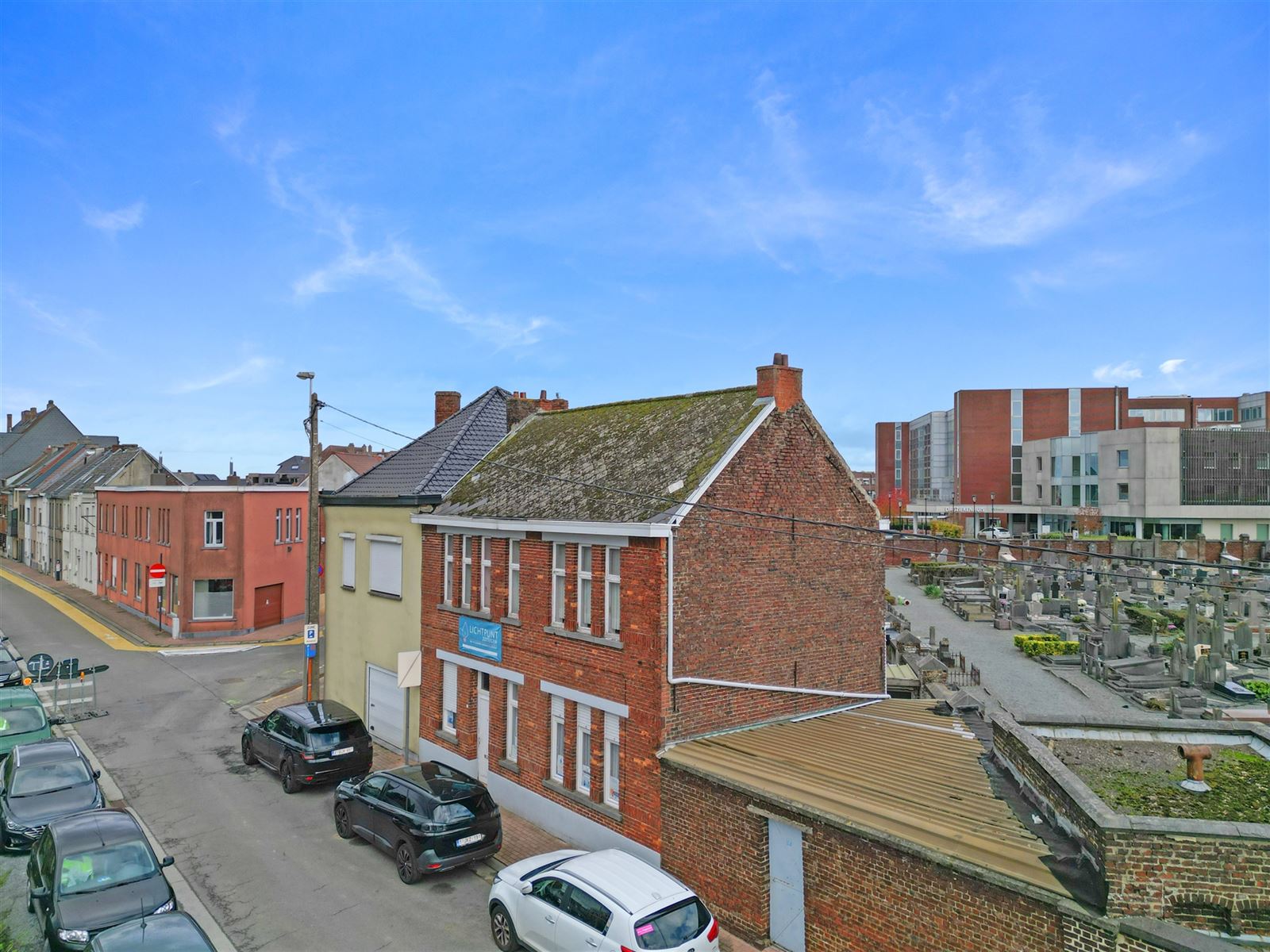 Charmante te renoveren woning in Zottegem foto 11