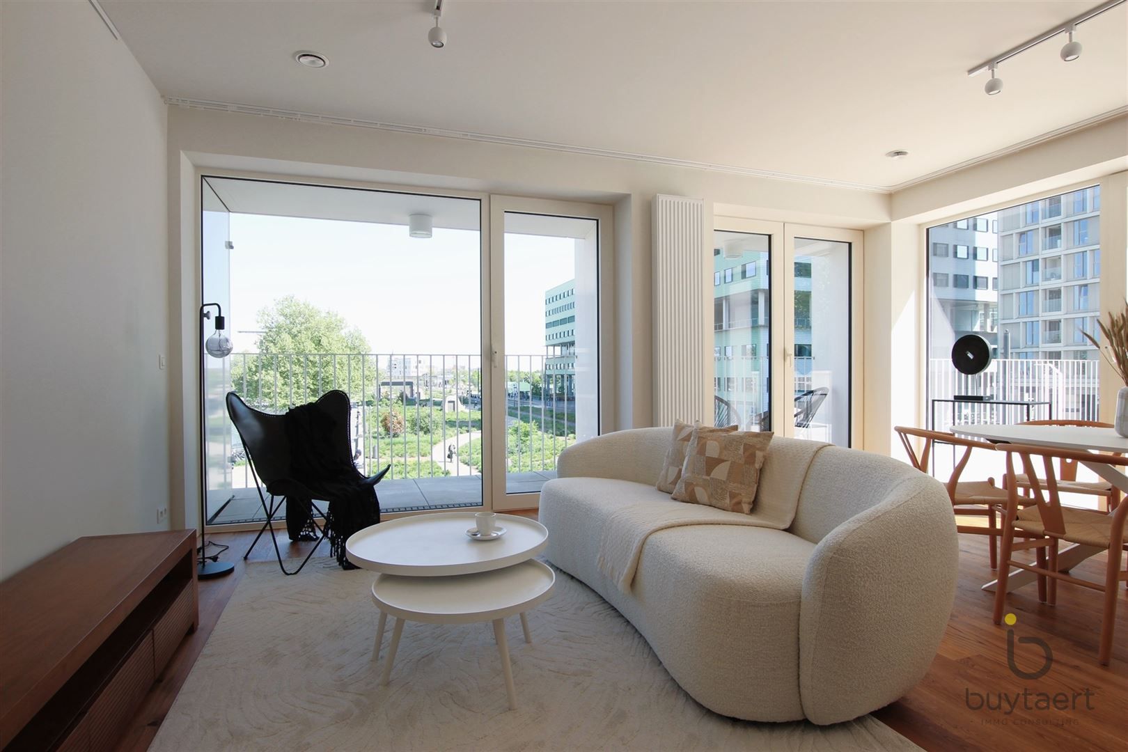 Luxe 3 slpk appartement met een gigantisch terras met zicht op het Kempisch dok. foto 10