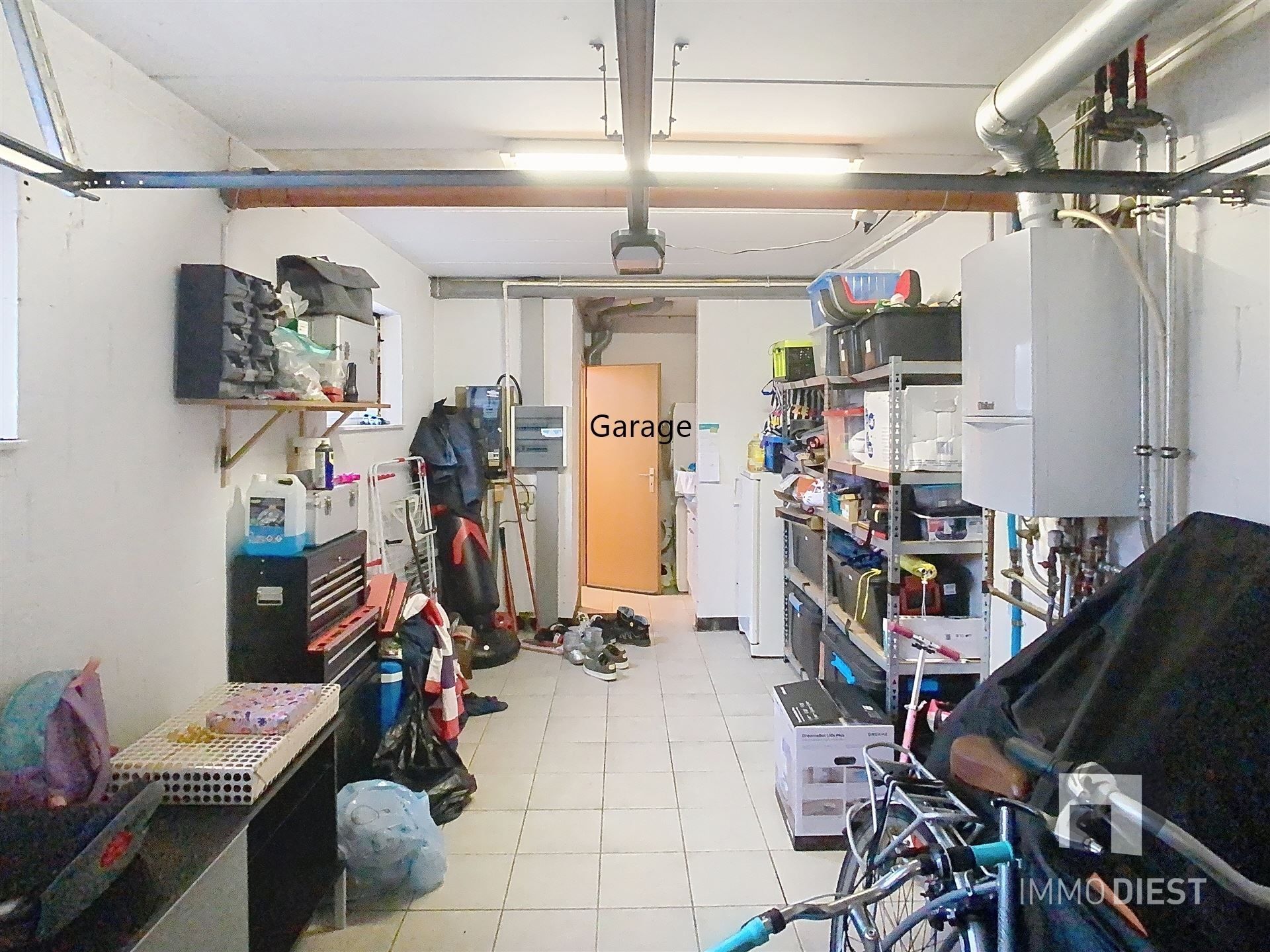 Triplex met 2 slaapkamers en inpandige garage foto 15