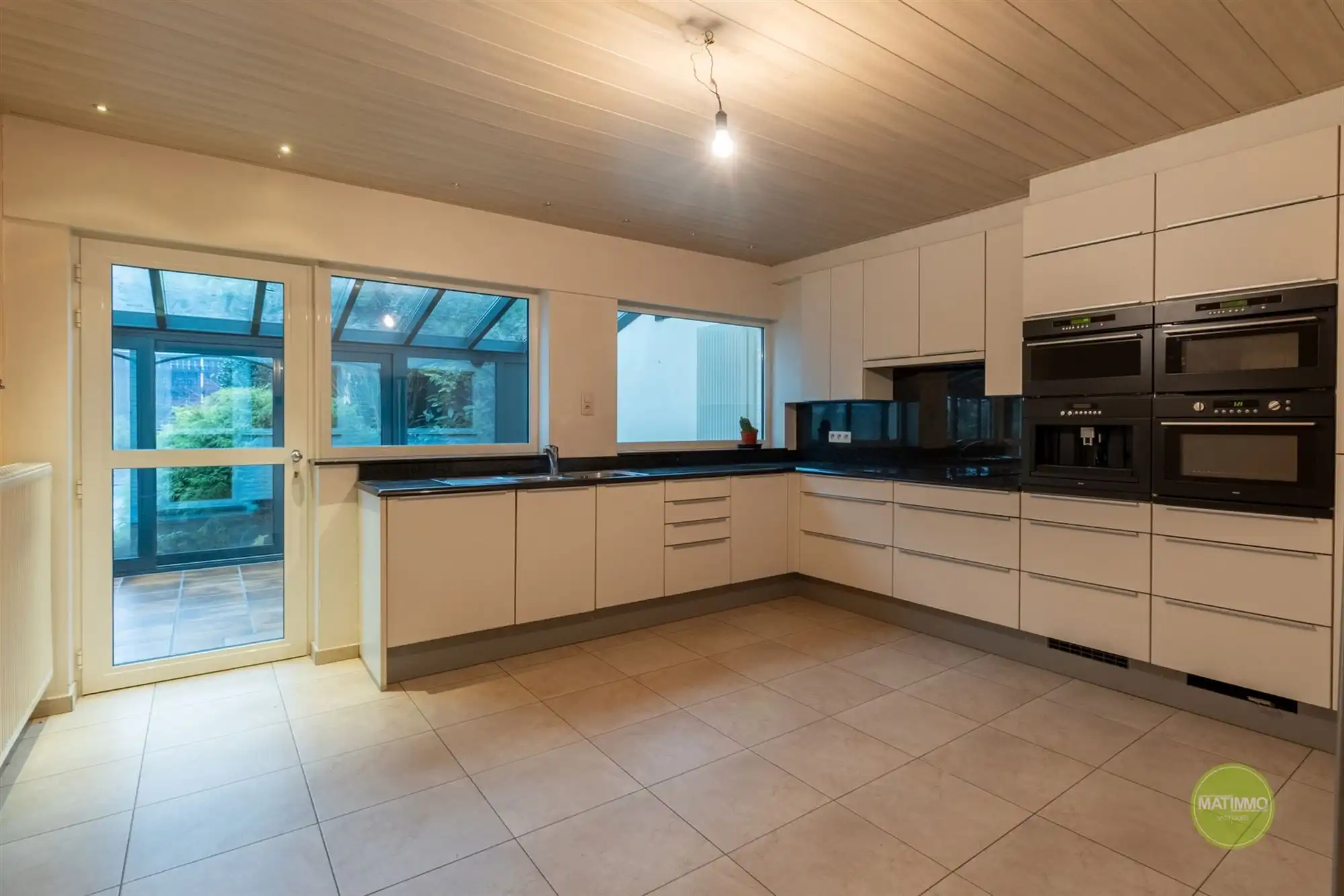 Halfopen woning met 5 slaapkamers in bosrijke omgeving  foto 11