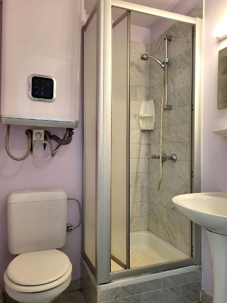 Zonnig 2-slaapkamer appartement te koop foto 6